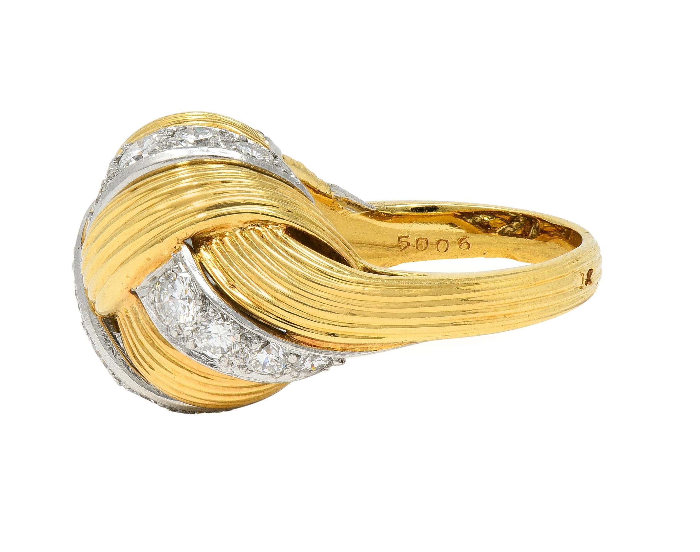 Anillo cúpula tejida vintage de oro de 18 quilates y platino de 2,55 quilates de diamantes de los años 50 de Cartier French en venta 3