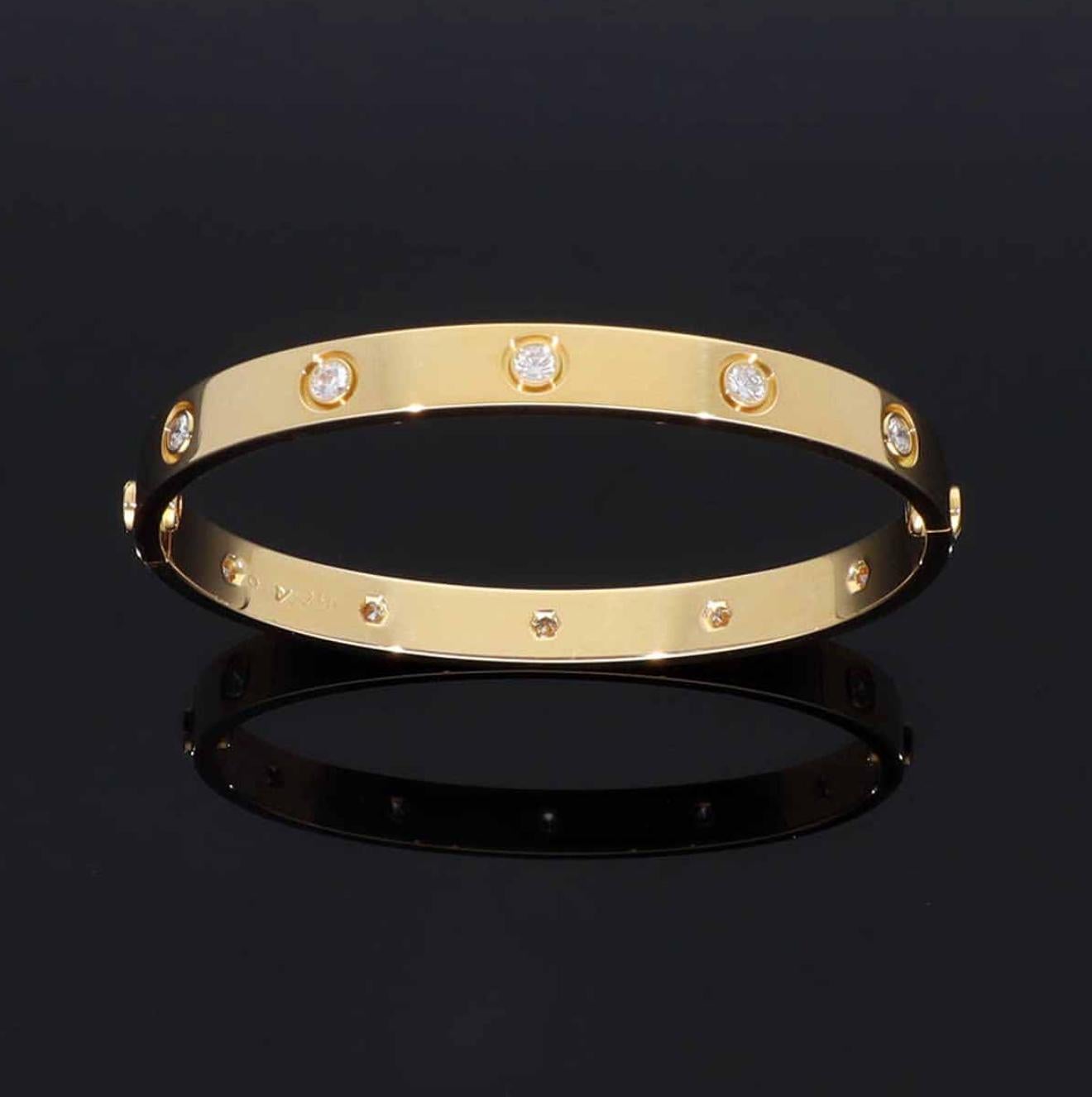 Cartier Bracciale dell'Amore con Diamanti 10P Misura 17 in Oro Giallo 18K in vendita 7