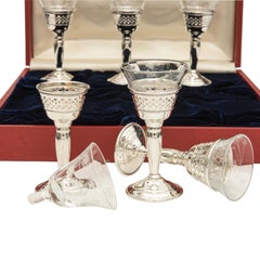 Ensemble complet de verres à cordial de Cartier en cristal & en argent sterling avec boîte originale