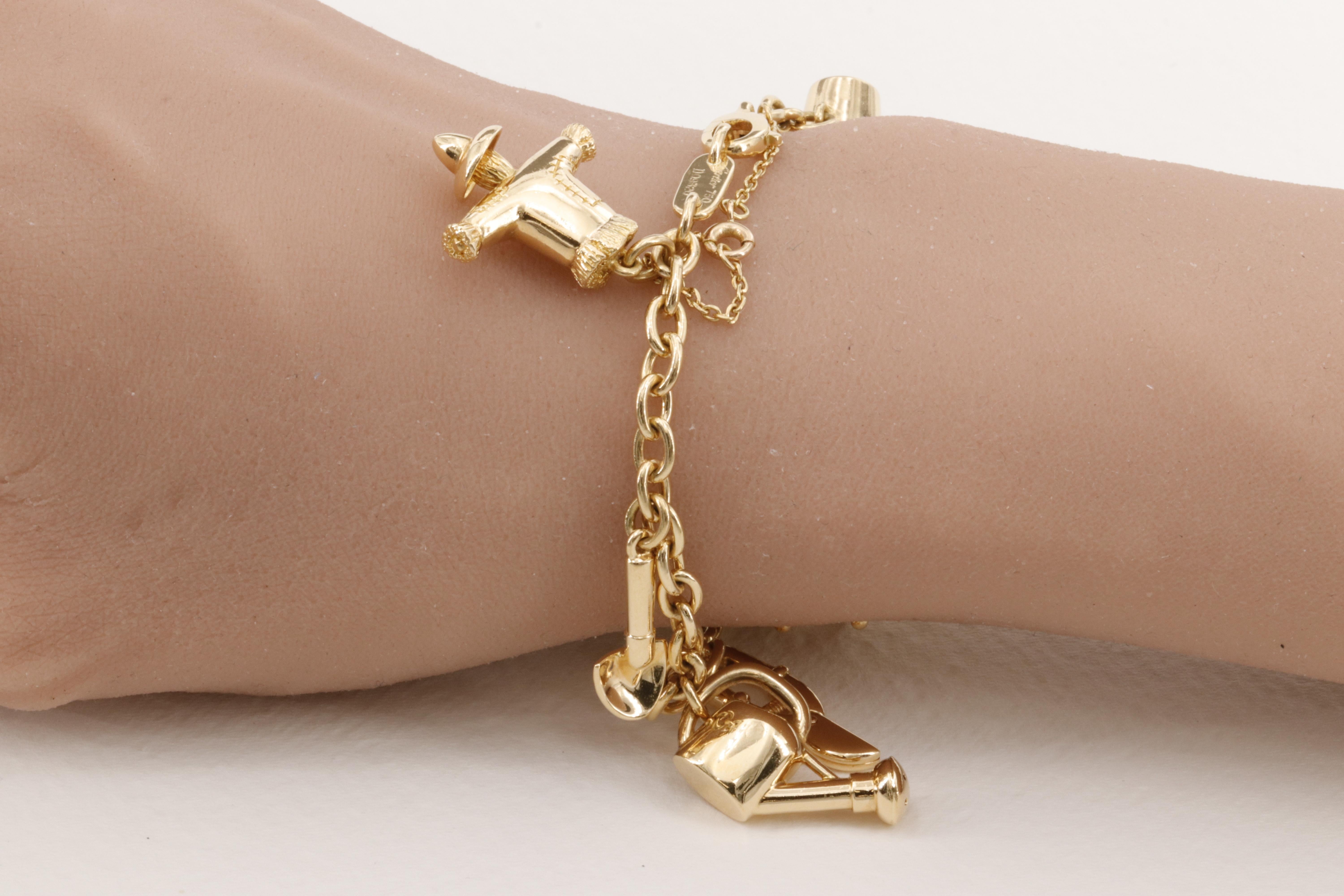 Cartier Bracelet à breloques motif jardin en or jaune 18 carats  Unisexe en vente