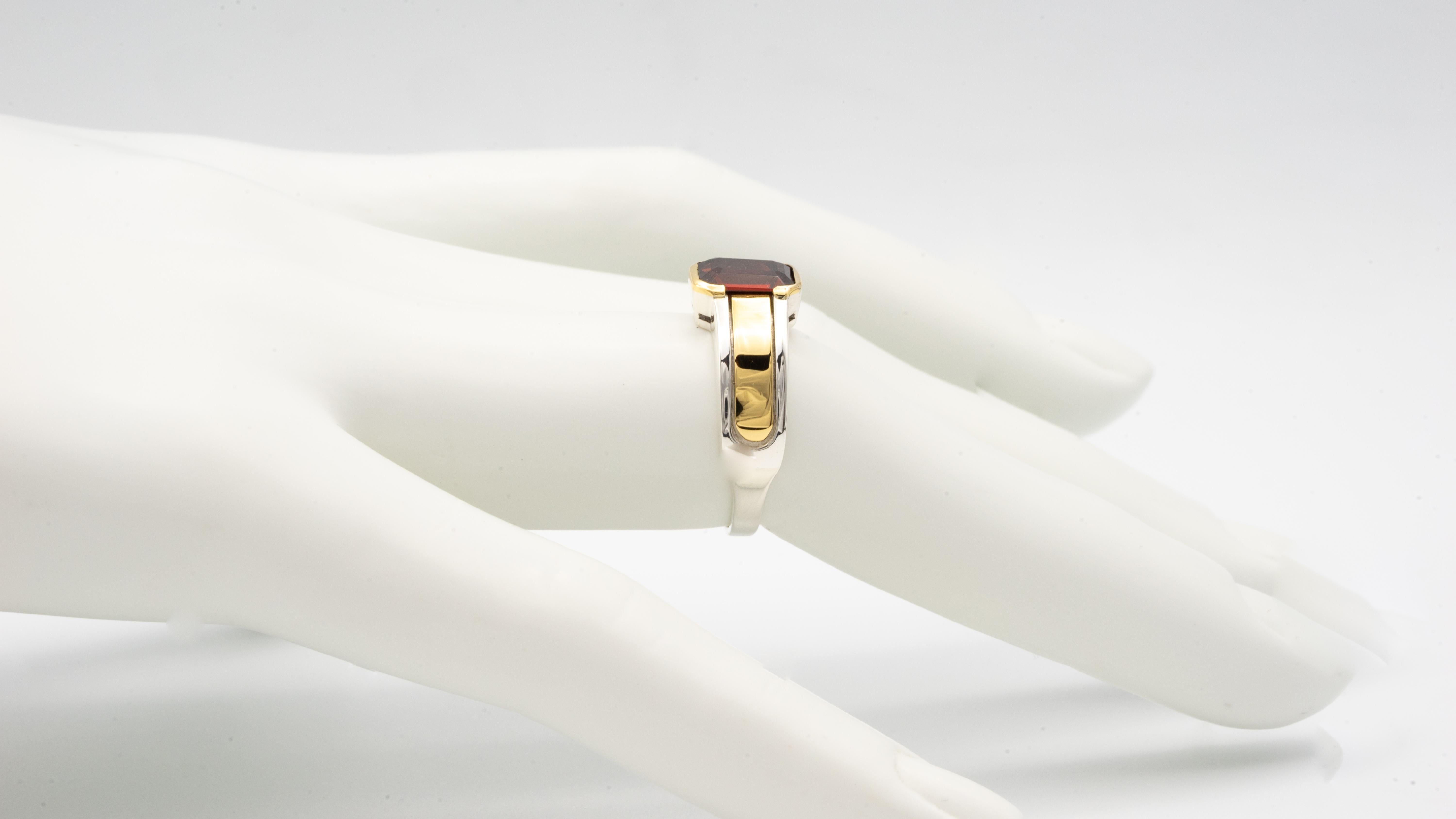 Cartier Garnet Ring in Two-Tone Silver and 18 Karat Gold 1