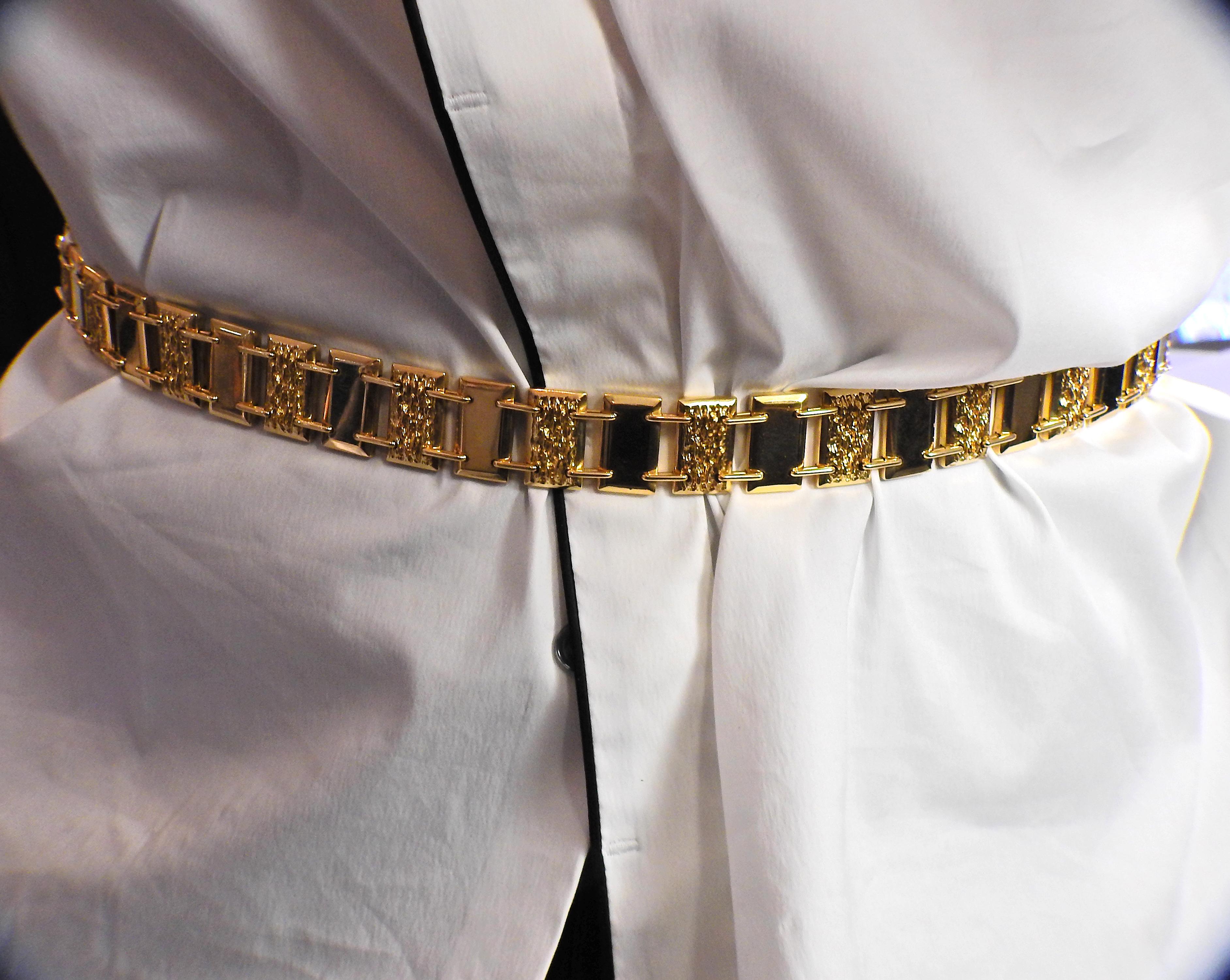 Cartier Geometric Link Gold Necklace Belt 2