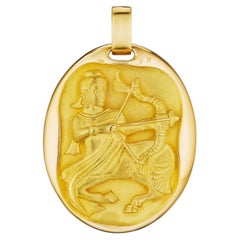 Cartier Georges L'Enfant Or Sagittarius Vintage Zodiac Large Oval Pendentif