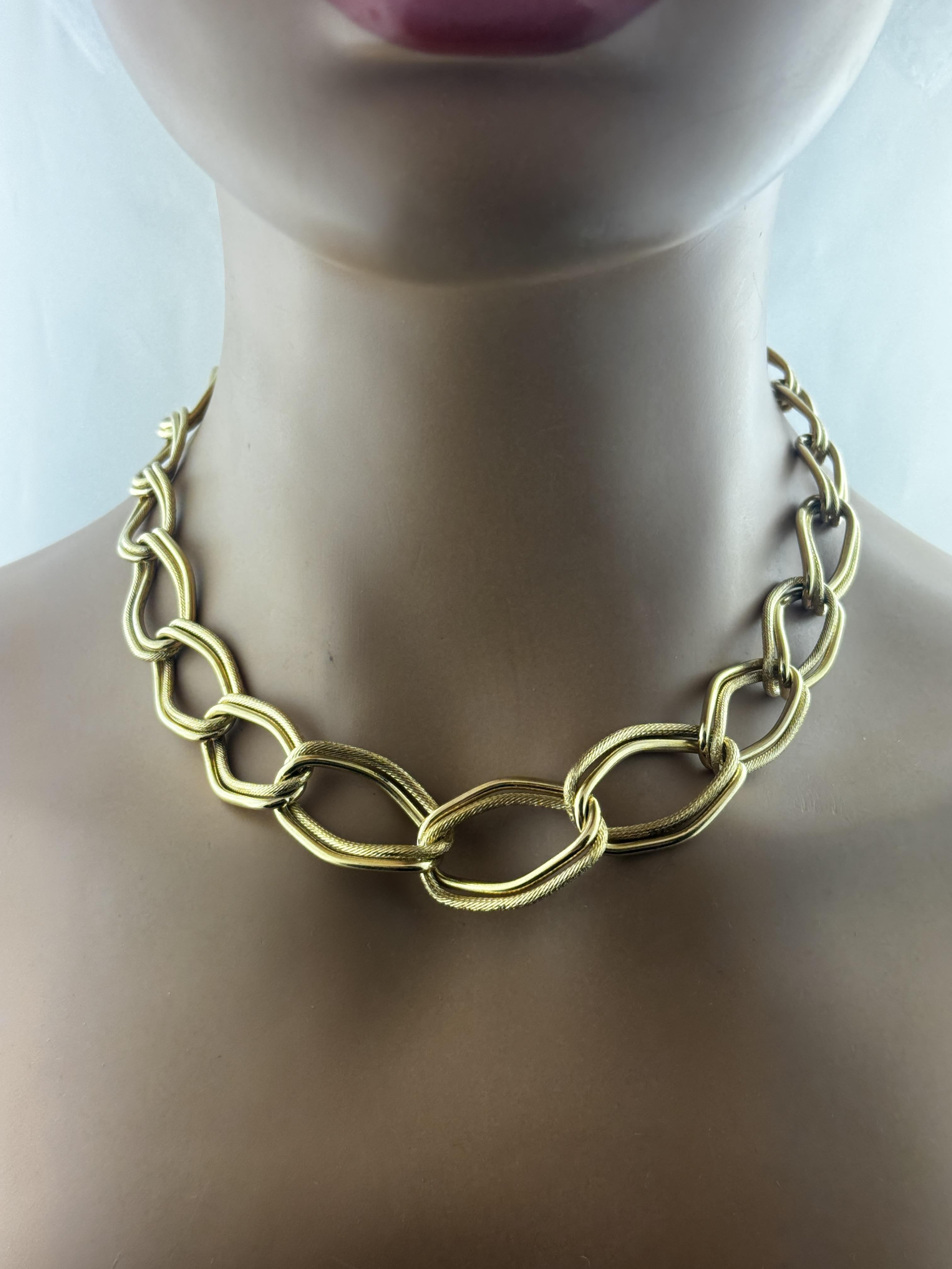 Cartier Germany 18K Yellow Gold Graduated Twisted Oval Link Necklace #22315 en vente 6