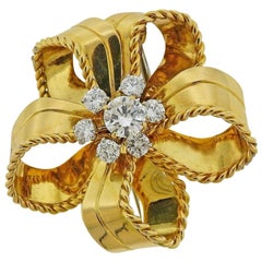 Cartier GIA 1.02 Carat I/VS2 Diamond Gold Brooch Pin Cartier GIA 1.02 Carat I/VS2 Diamond Gold Brooch Pin