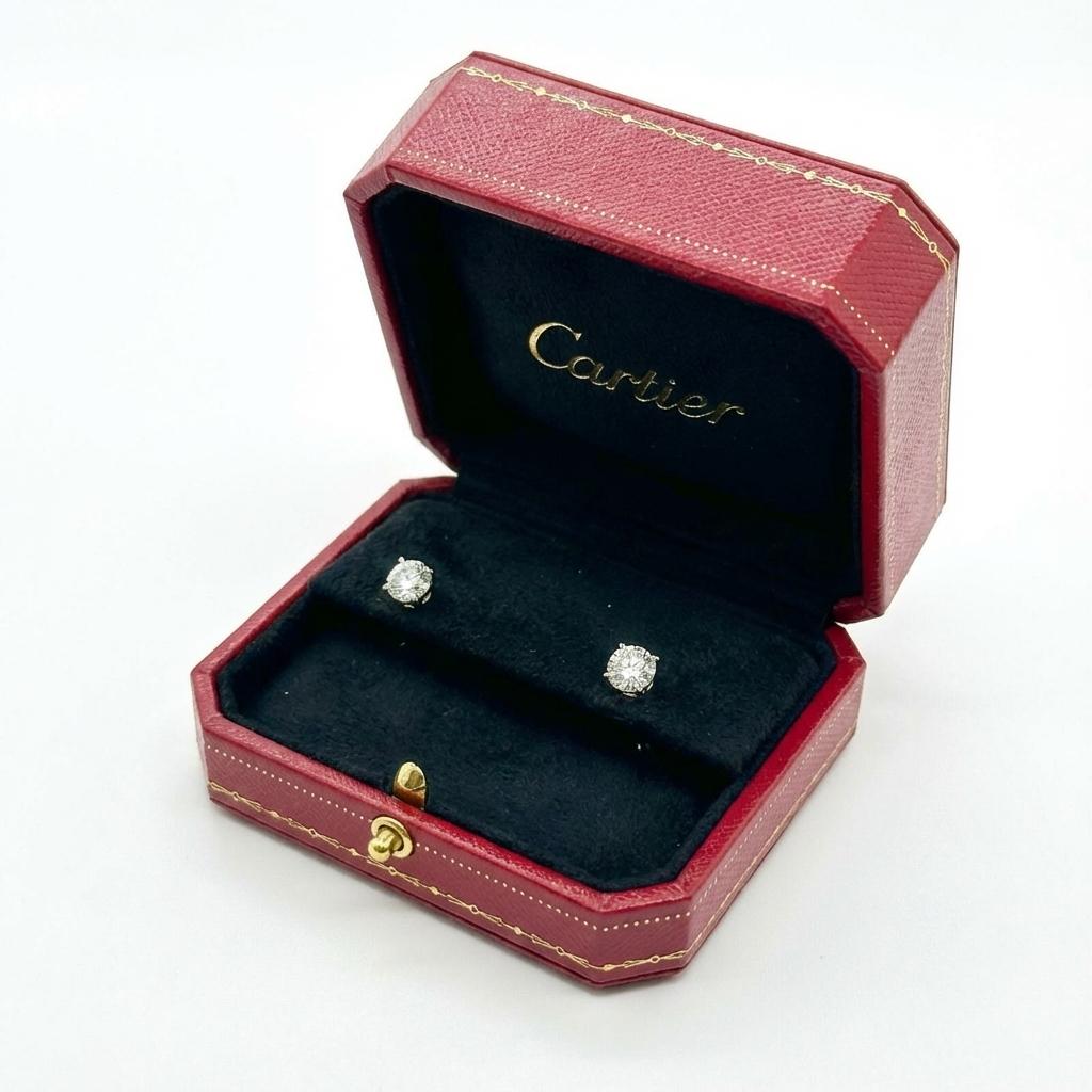 Cartier GIA Certif. Pendientes de diamantes, 2 quilates de peso total, color H/G VS1 Contemporáneo en venta