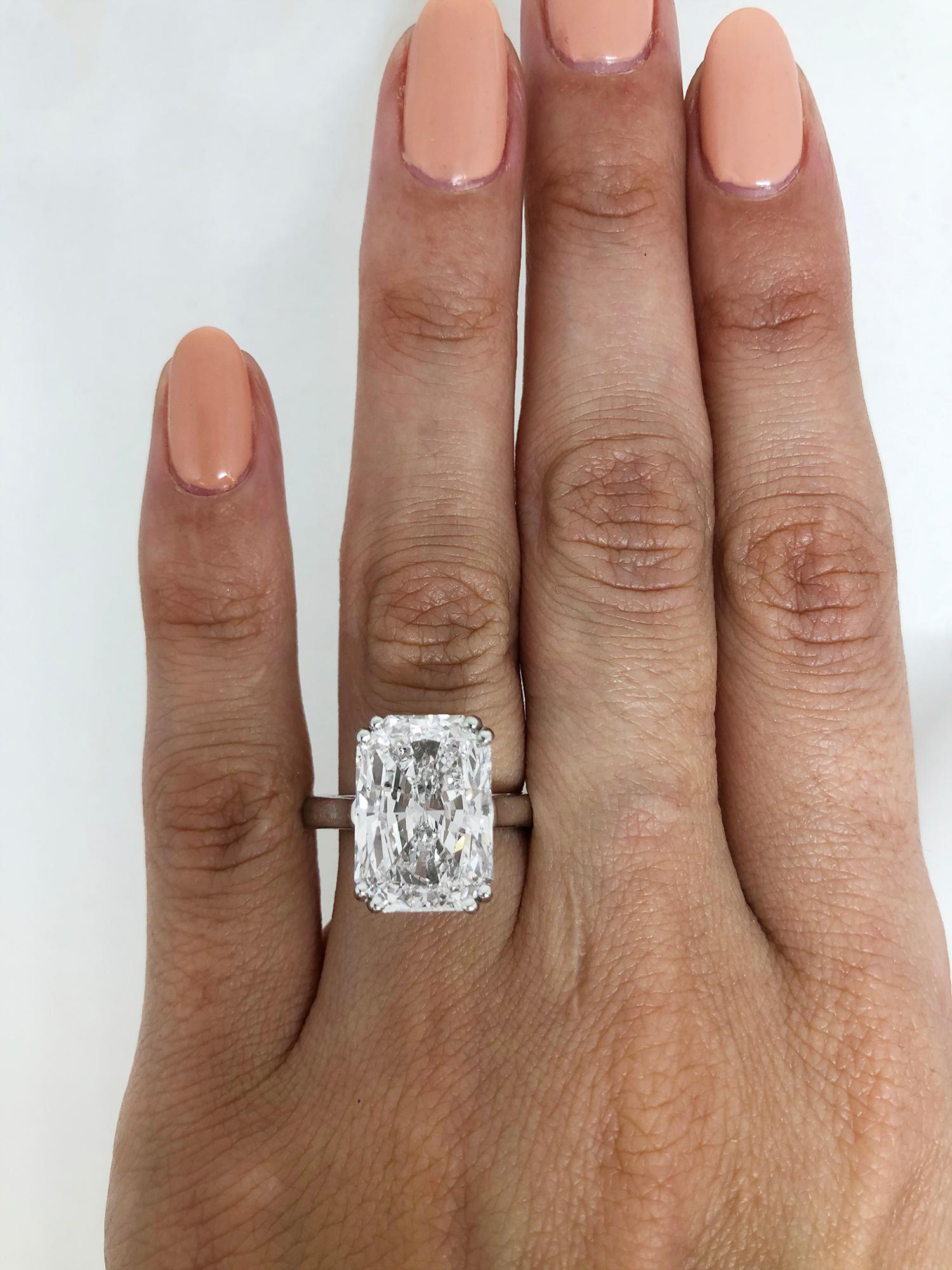 Cartier GIA Certified 10.17 Carat D SI1 Radiant Cut Diamond Solitaire Ring In Excellent Condition In New York, NY