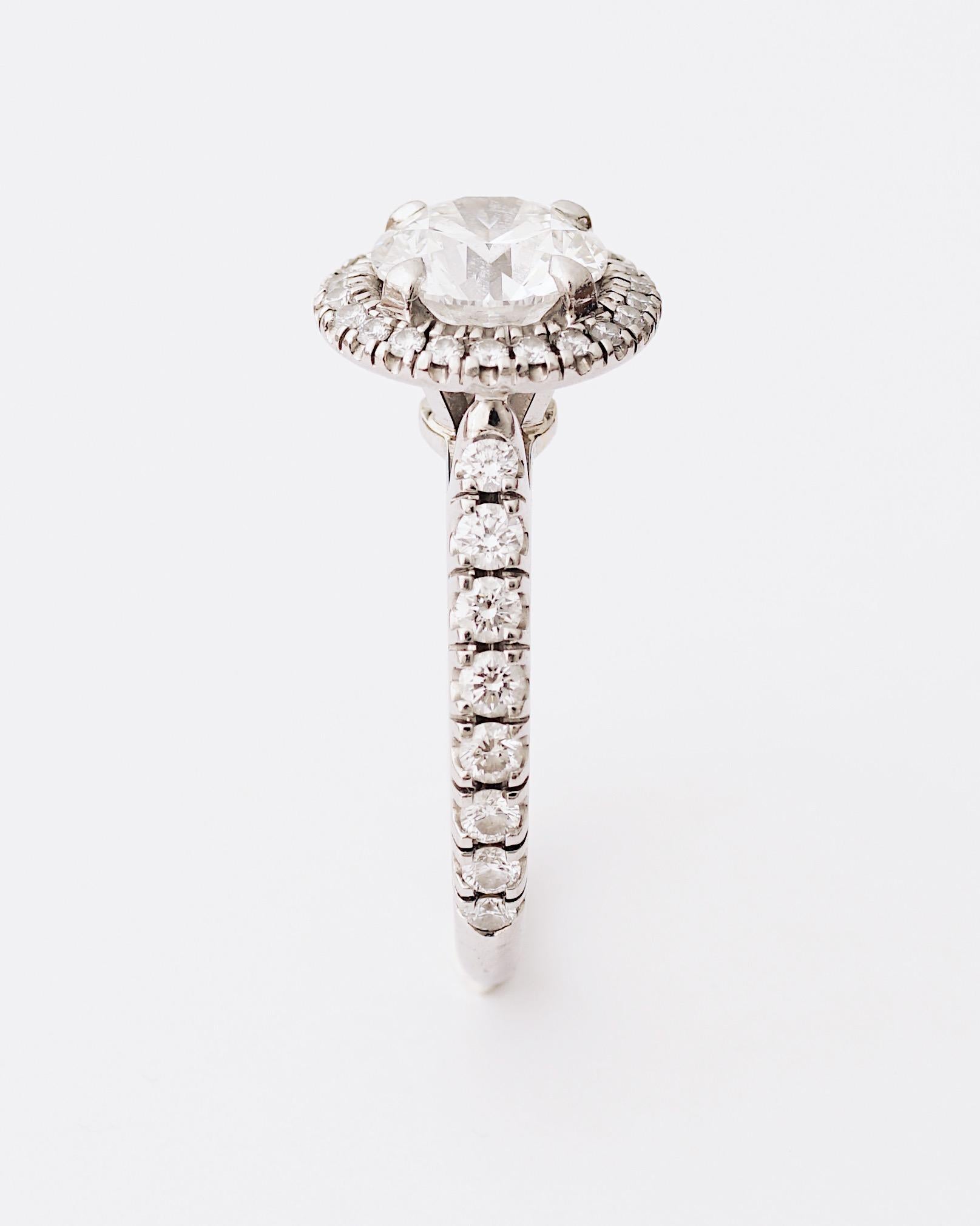 Cartier, GIA certified 1.25 Carat, F Color and VVS1 Clarity Desitnée Solitaire In Excellent Condition In Paris, FR