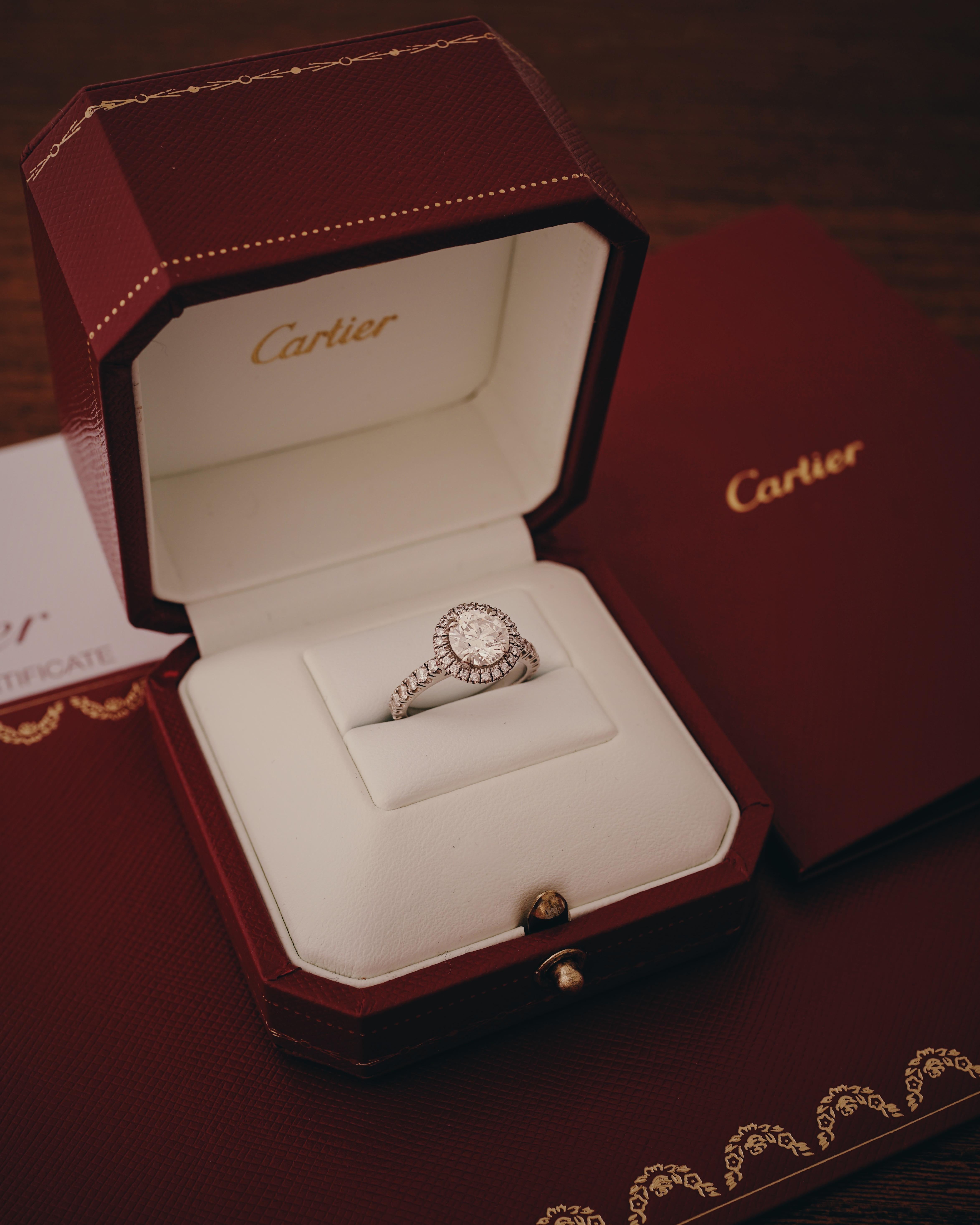 Cartier, GIA certified 1.25 Carat, F Color and VVS1 Clarity Desitnée Solitaire 2