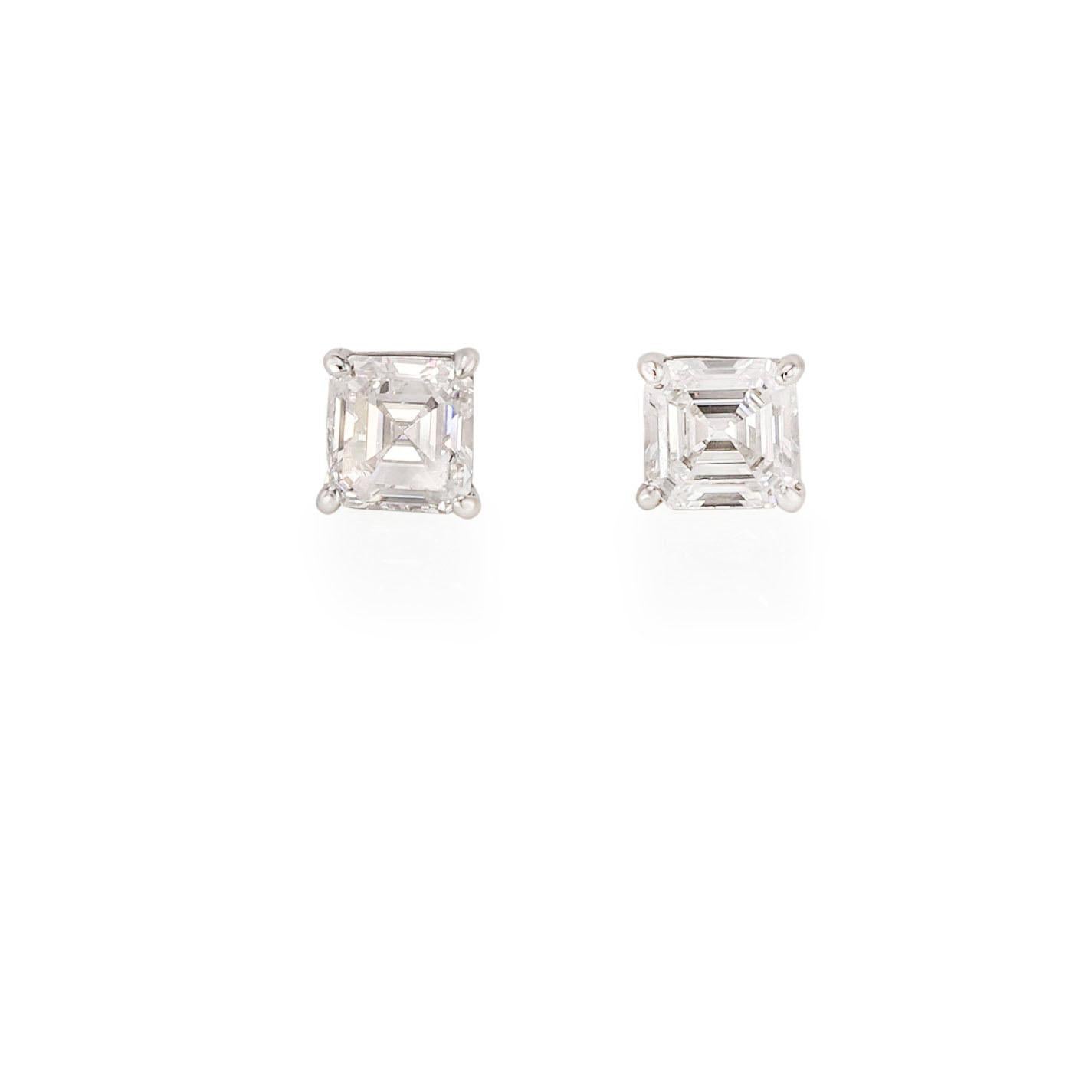 Emerald Cut Diamonds (2.24 ctw. GIA E-VVS2)
Platinum