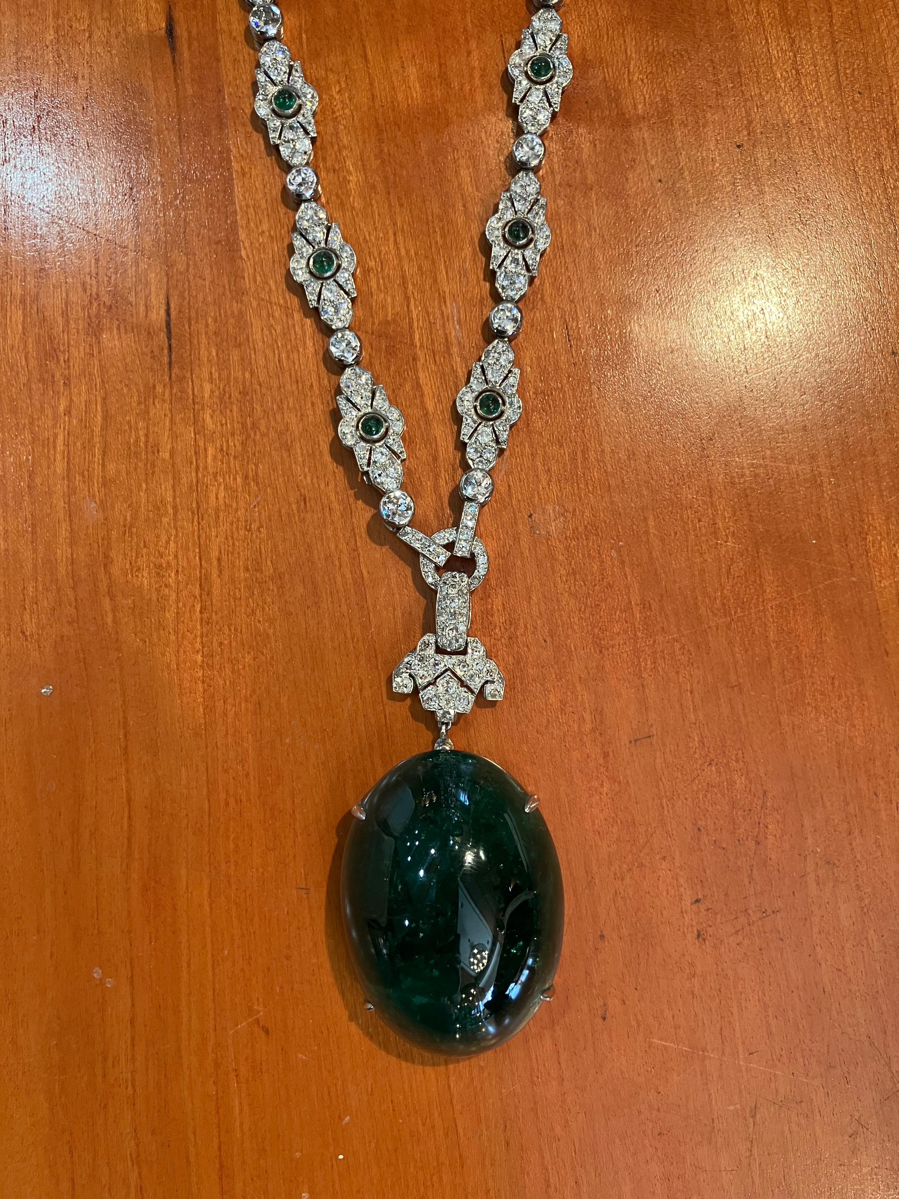 Cartier GIA Certified 250 carat Colombian Emerald Necklace In Excellent Condition For Sale In Palm Beach, FL