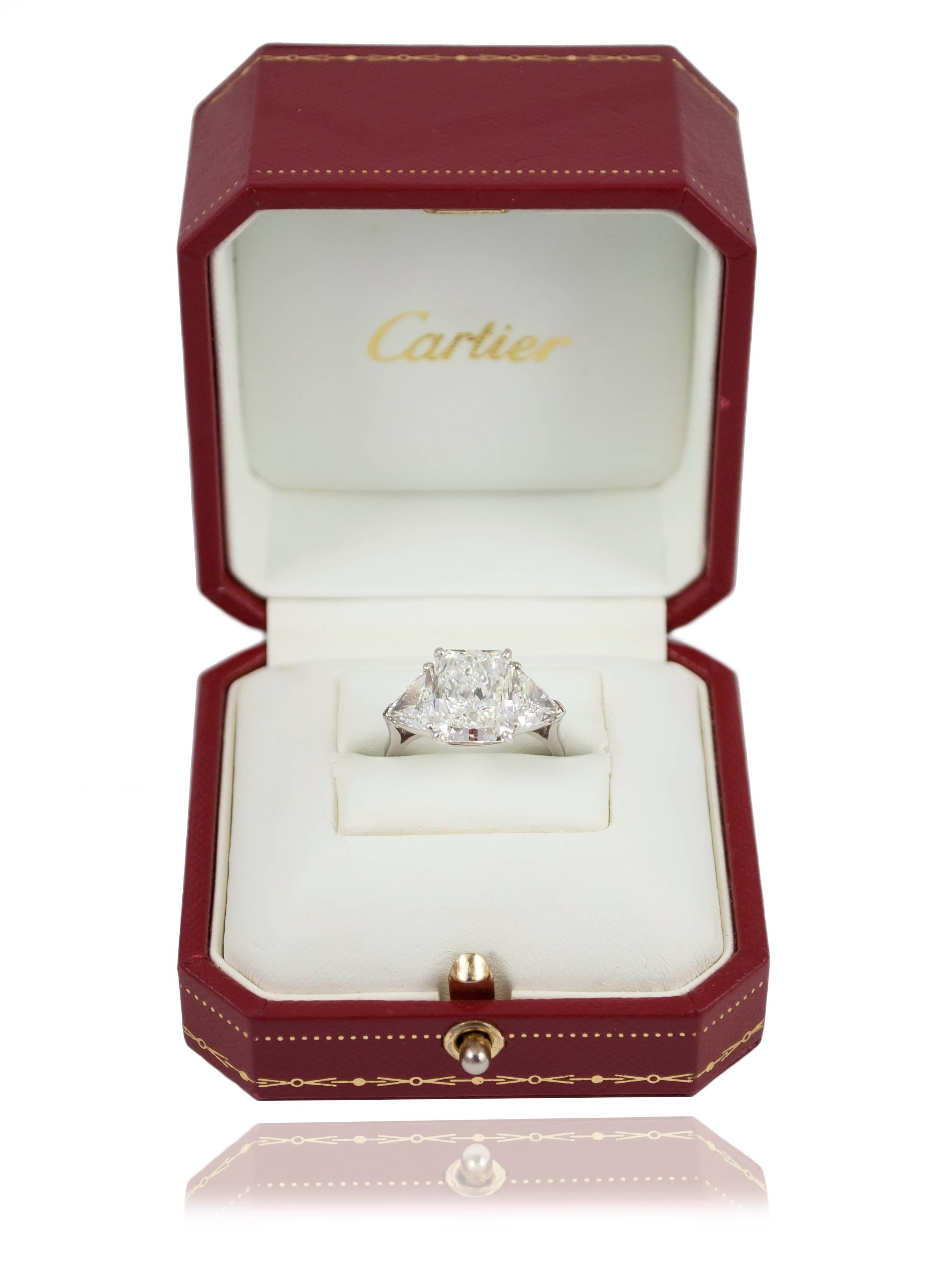 Cartier GIA Certified 5.27 Carat Radiant Cut Diamond Ring In New Condition In New York, NY