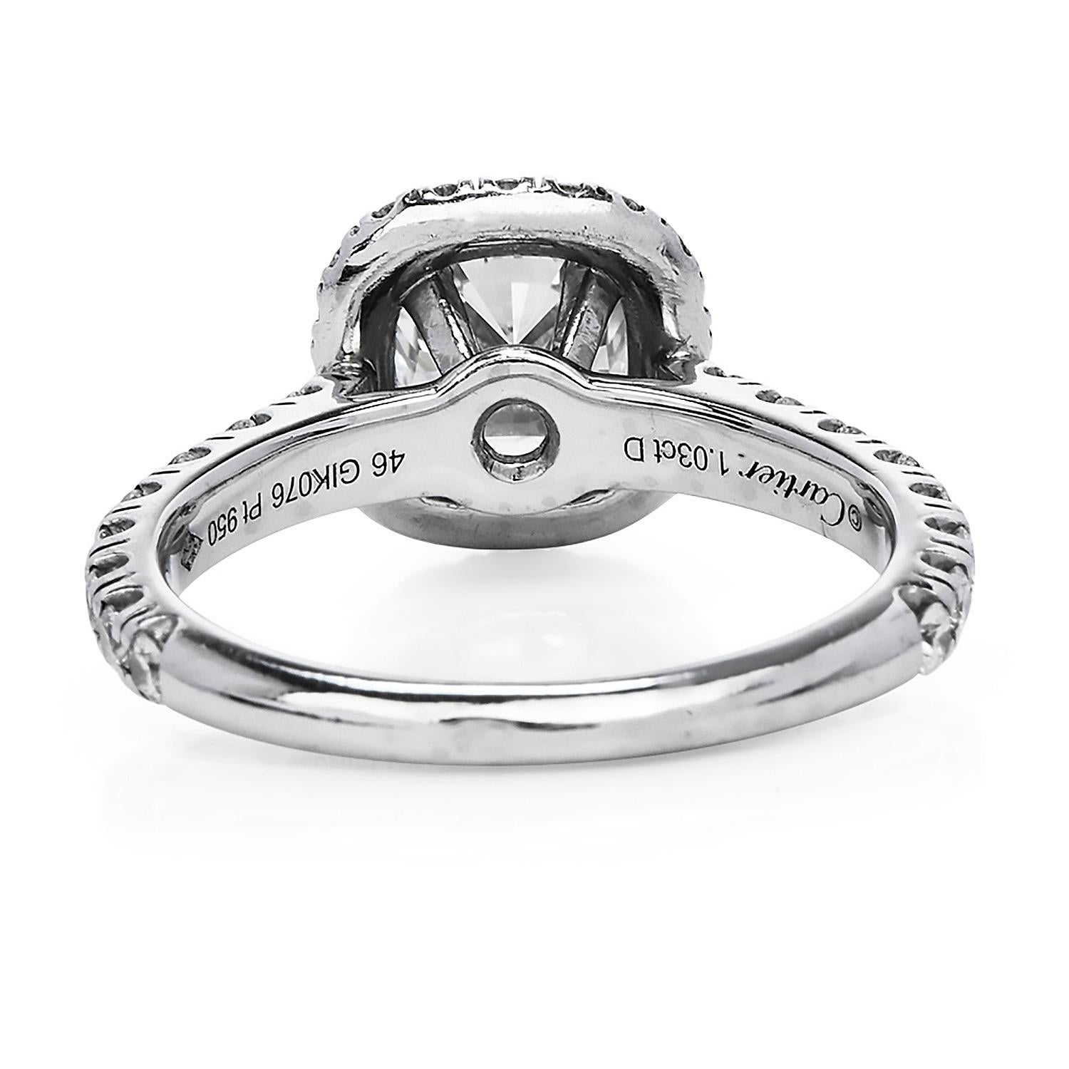 Cartier, bague de fiançailles halo en platine avec diamant coussin certifié GIA F VVS Excellent état - En vente à Miami, FL