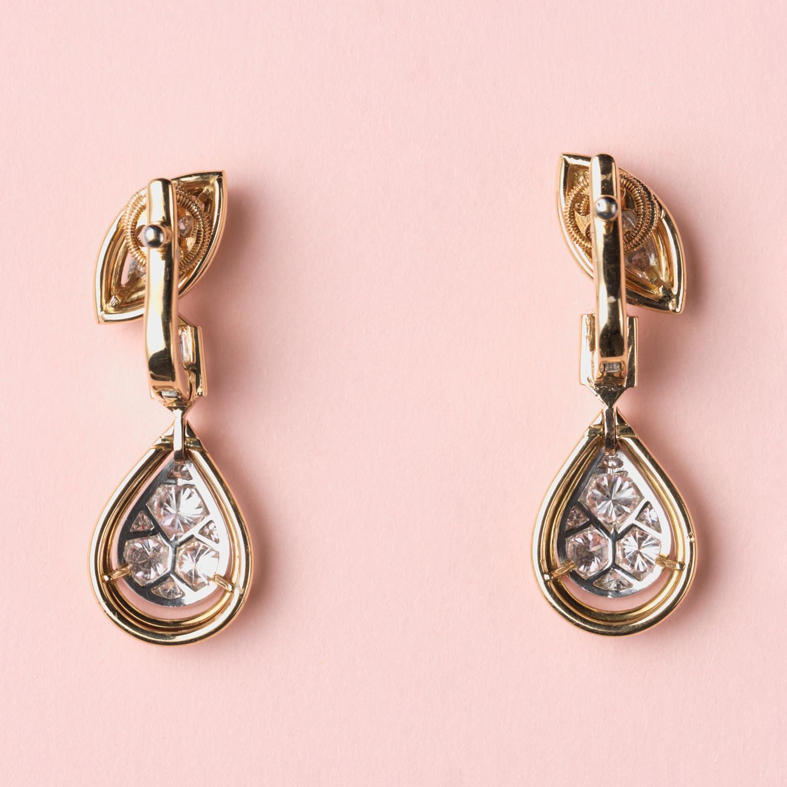 Clips d'oreilles en or et diamants de Cartier Bon état - En vente à Amsterdam, NL