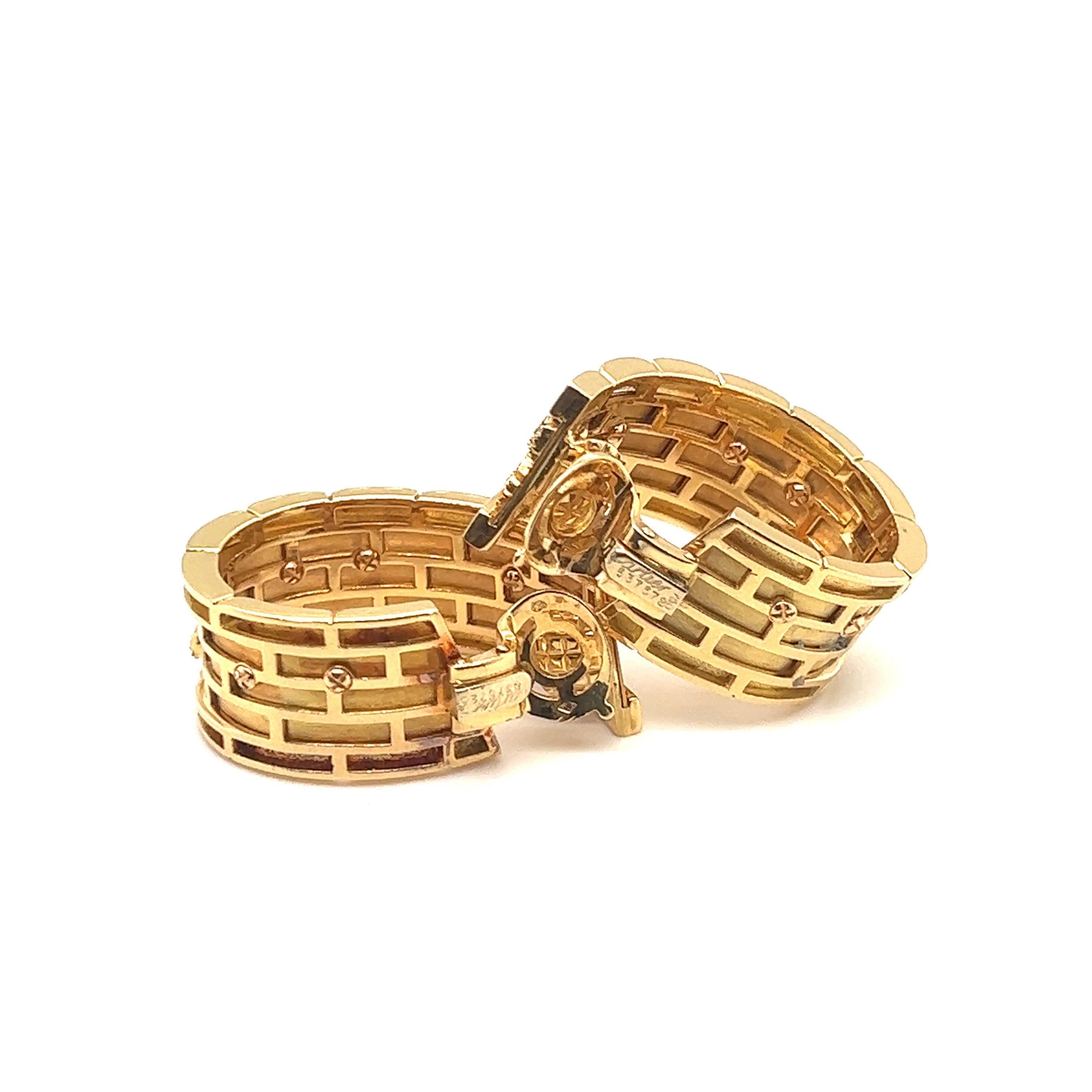 Round Cut Cartier Gold and Diamond 'Panthere' Earclips For Sale