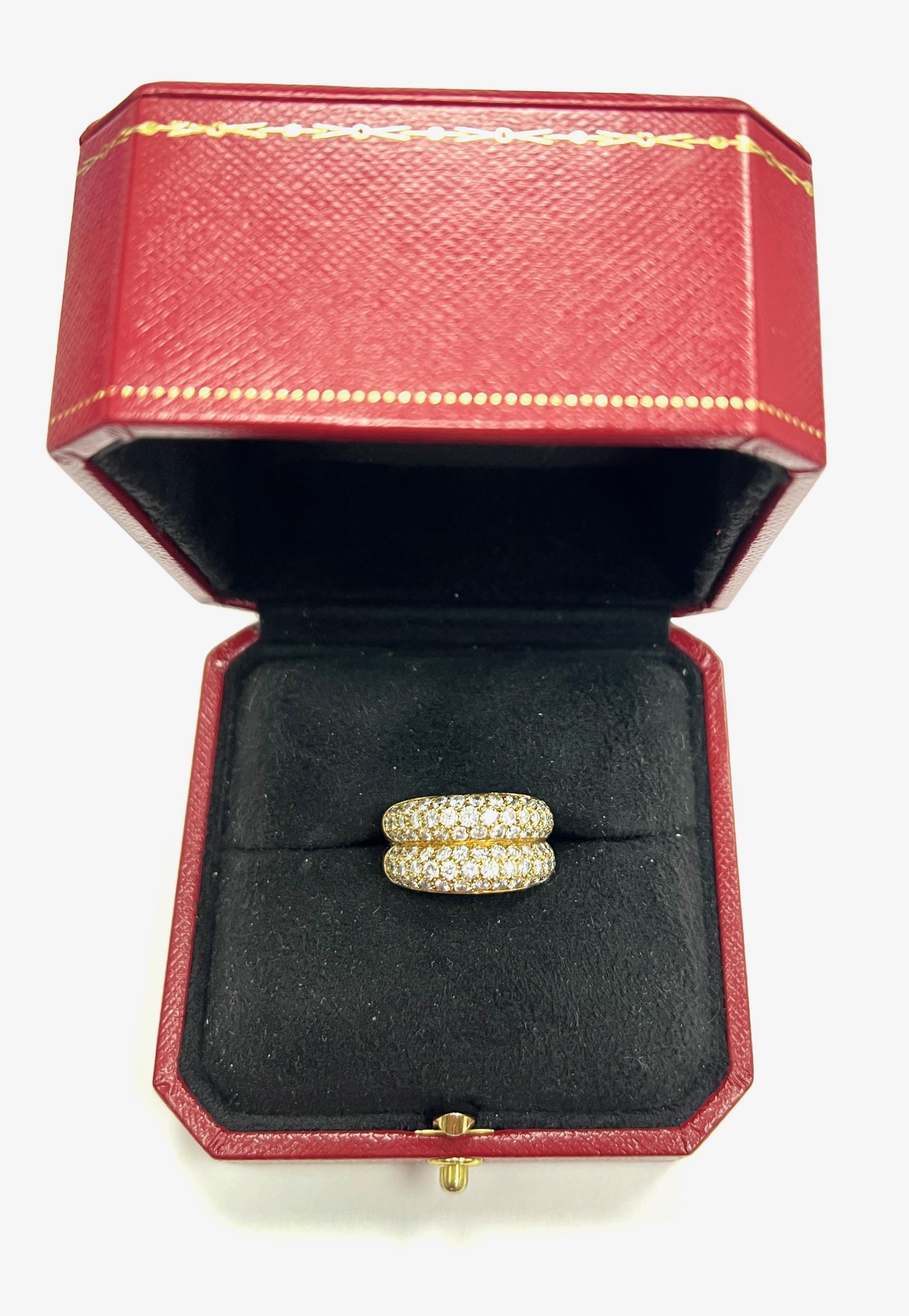 Round Cut Cartier Gold and Diamond Ring For Sale