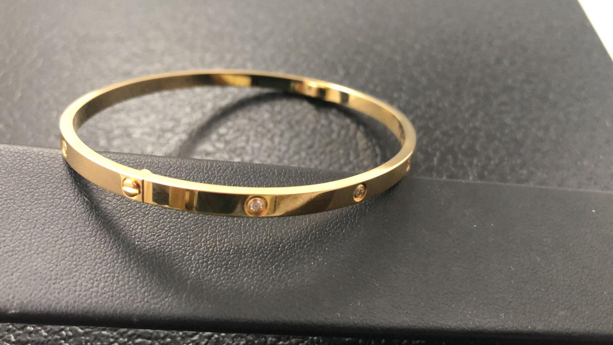 Brilliant Cut Cartier gold and diamonds collection Love bracelet