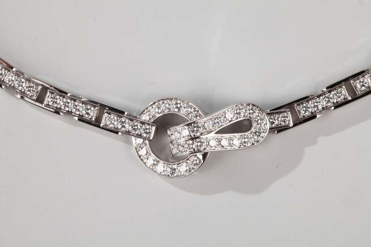 Cartier Gold and Diamonds Necklace In Excellent Condition For Sale In Paris, FR