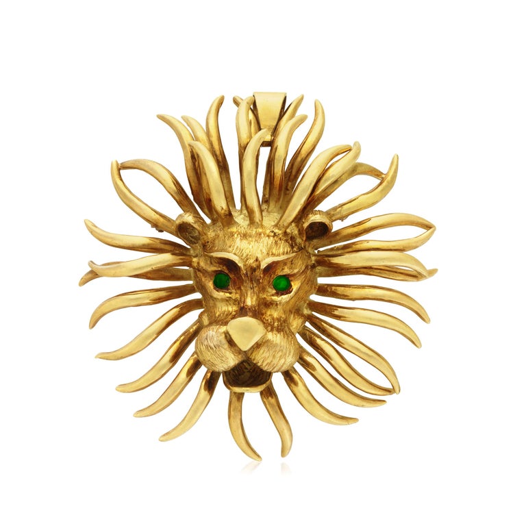 Contemporary Cartier Gold and Emerald Lion Brooch For Sale