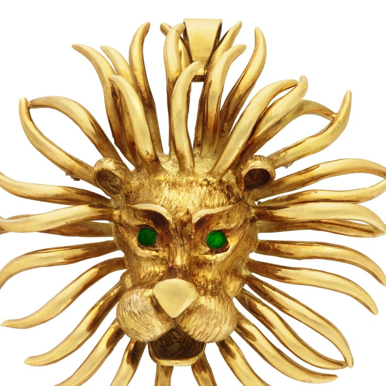 Brilliant Cut Cartier Gold and Emerald Lion Brooch For Sale