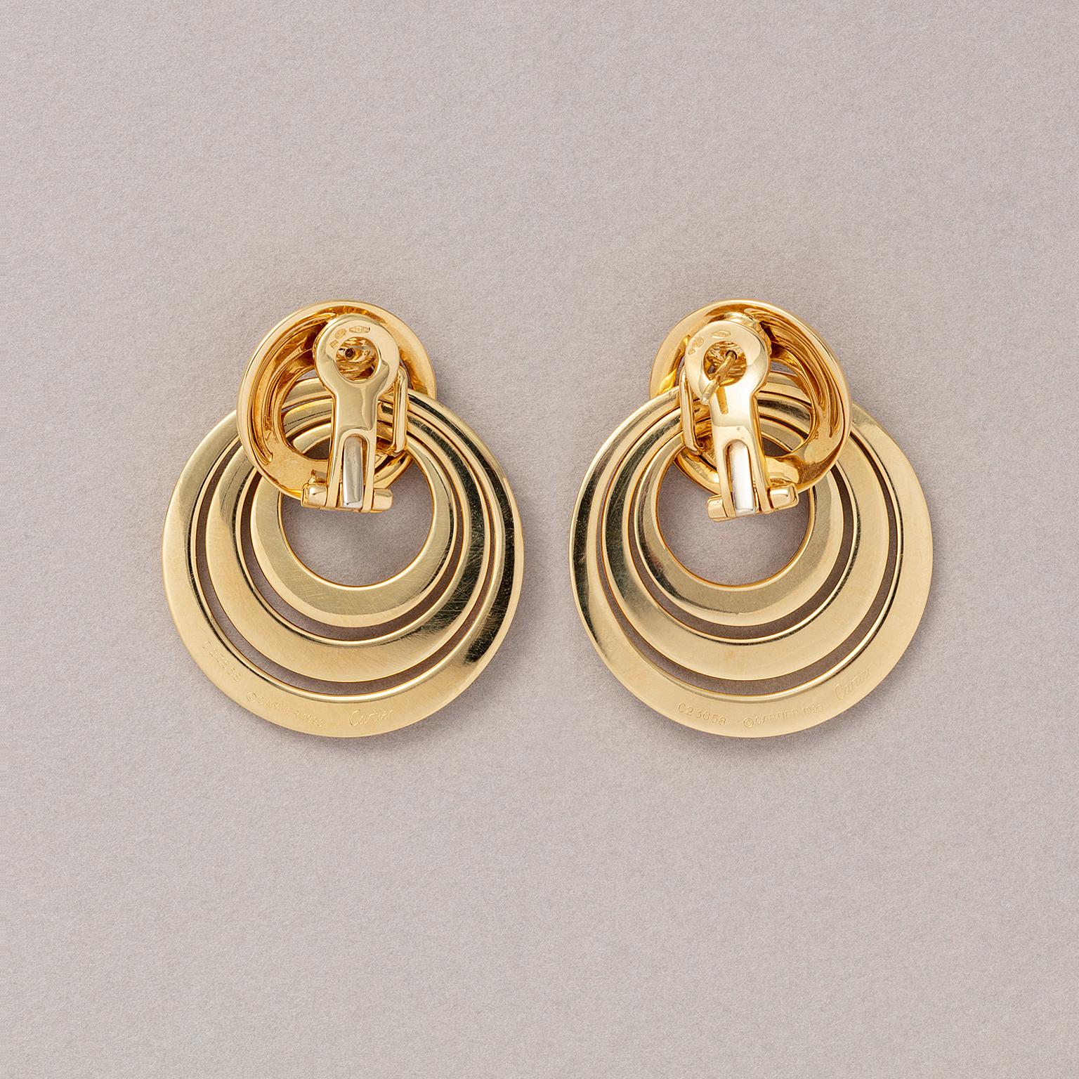 Cartier Gold Circle Earrings In Good Condition In Amsterdam, NL