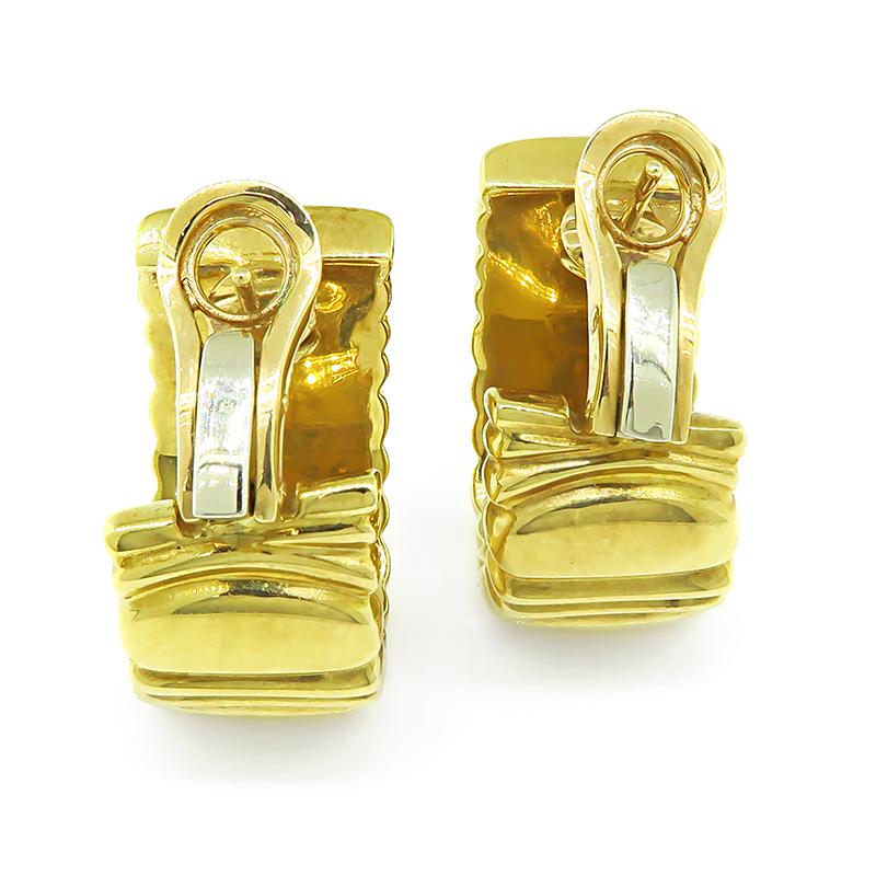 Cartier Gold Earrings In Good Condition For Sale In New York, NY