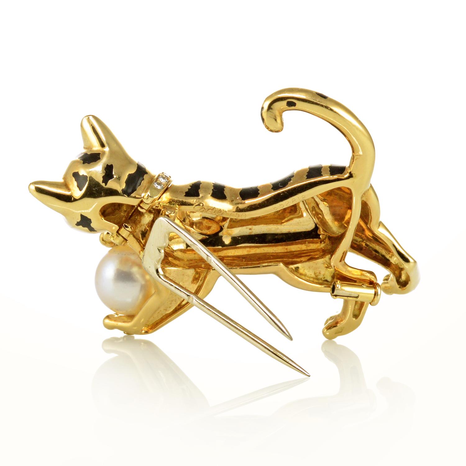 Women's or Men's Cartier Gold Enamel Cultured Pearl Diamond and Emerald Cat Tiger Clip Brooch For Sale