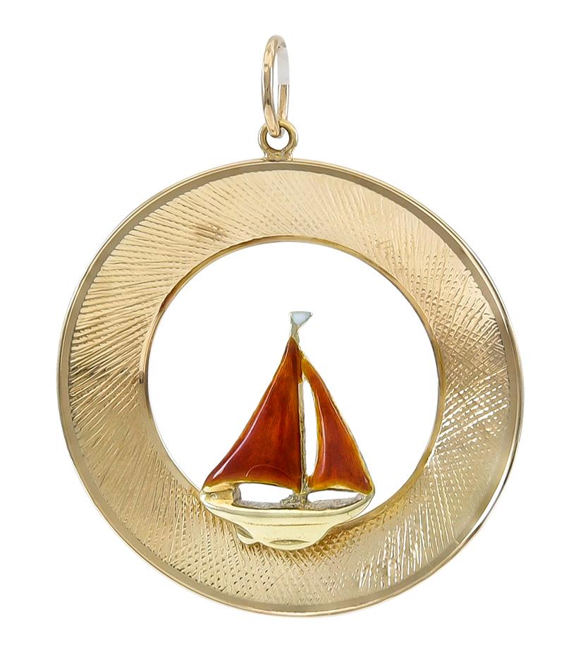 Cartier Segelbootanhänger aus Gold und Emaille für Damen oder Herren im Angebot