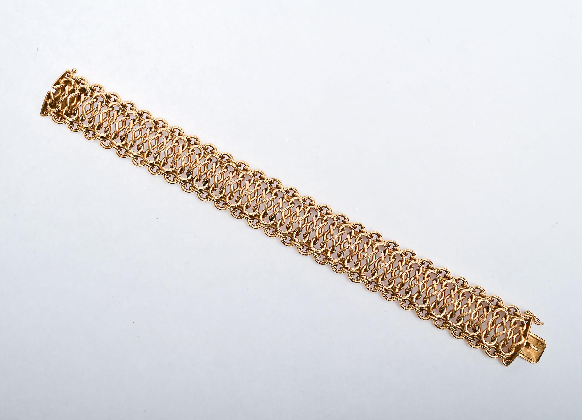 Modern Cartier Gold Links Bracelet For Sale