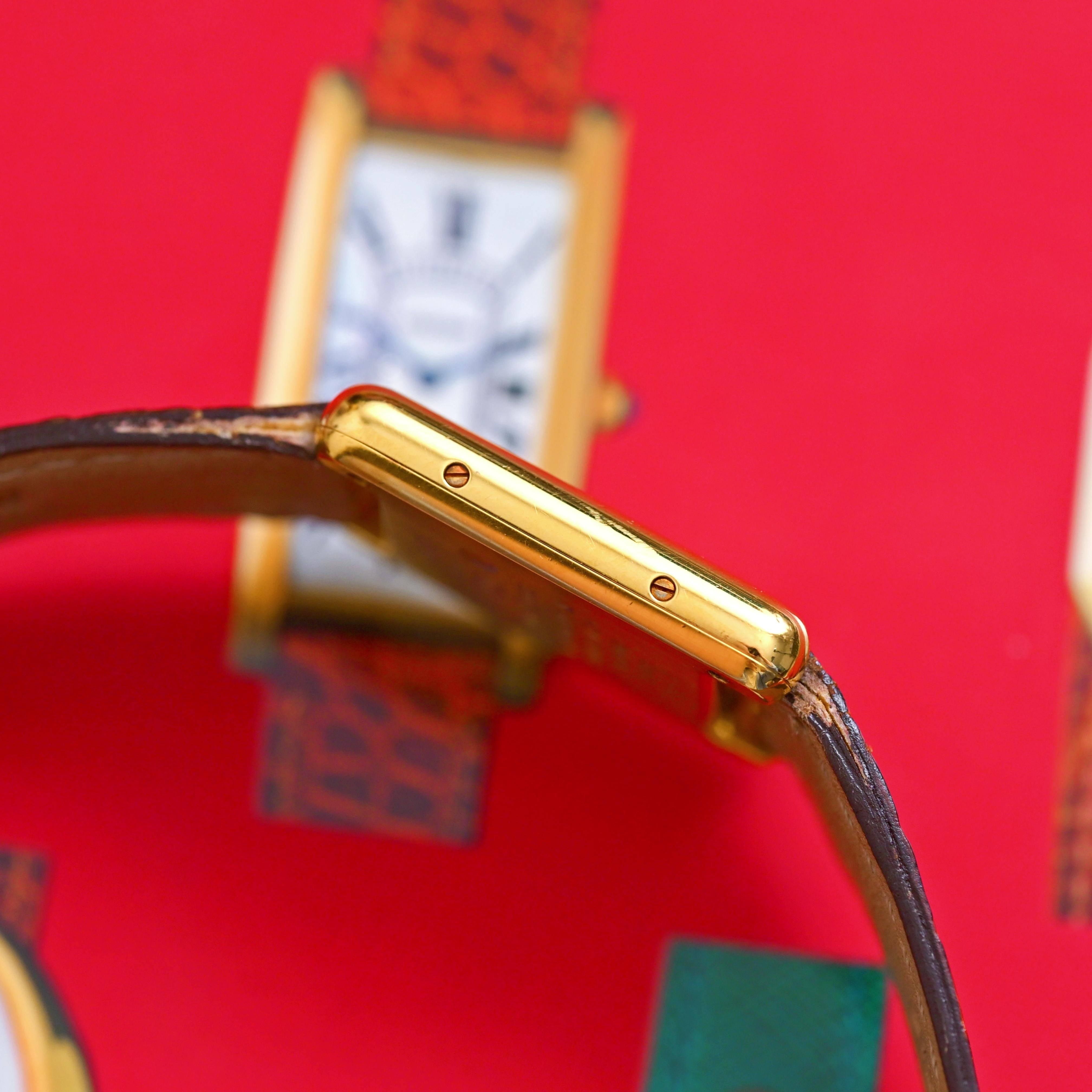 Must de Cartier chapado en oro Vermeil 5057001 Índices romanos Cuarzo, años 80 en venta 3