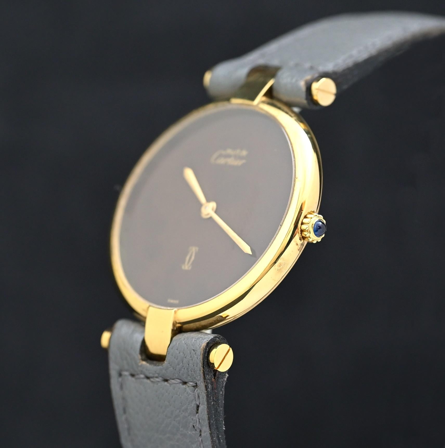 Cartier Gold Plated Must de Vermeil Brown Dial Quartz w/Service Paper, 1980-90's In Good Condition For Sale In Central & Western District, HK