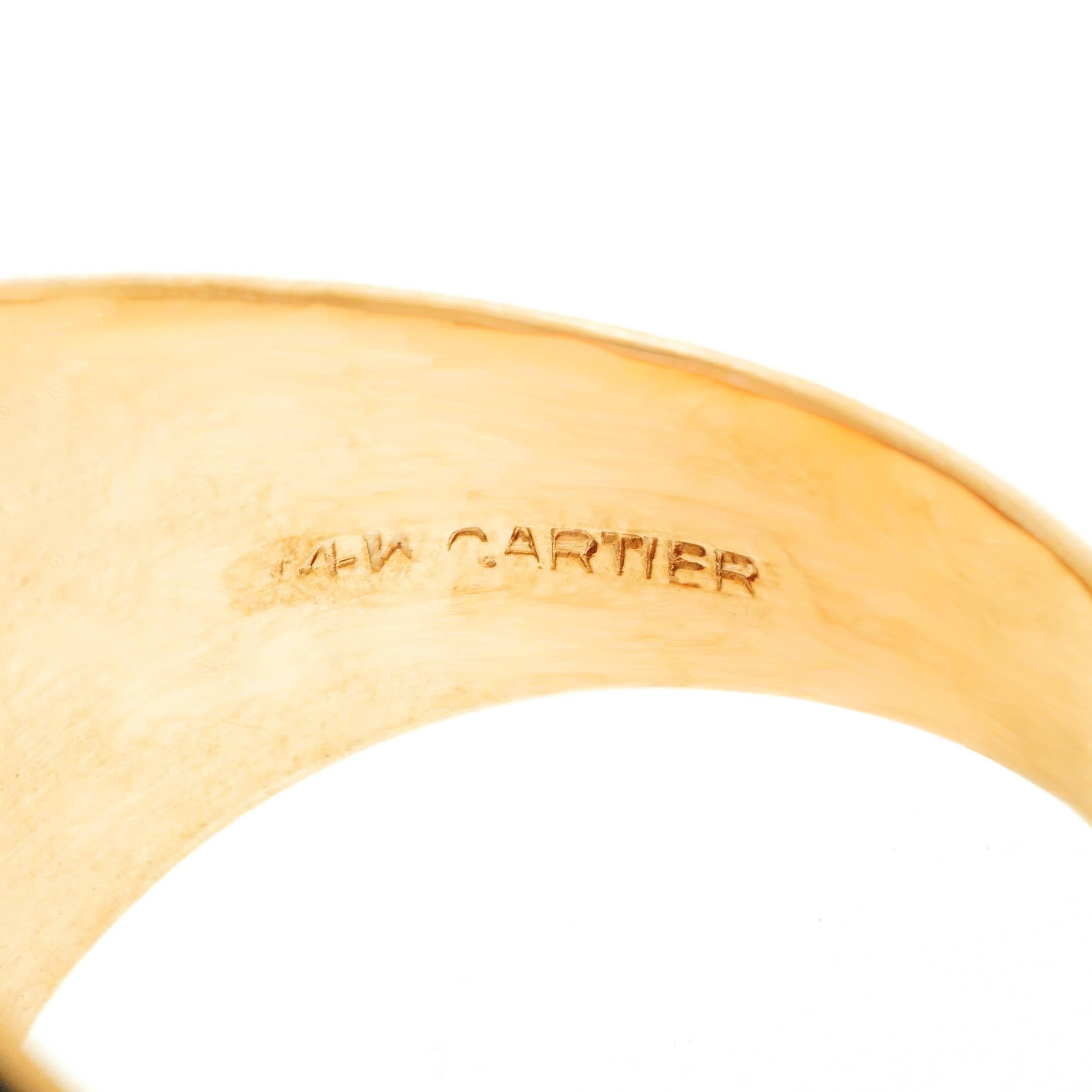 Cartier Gold Signet Ring In Excellent Condition In Litchfield, CT