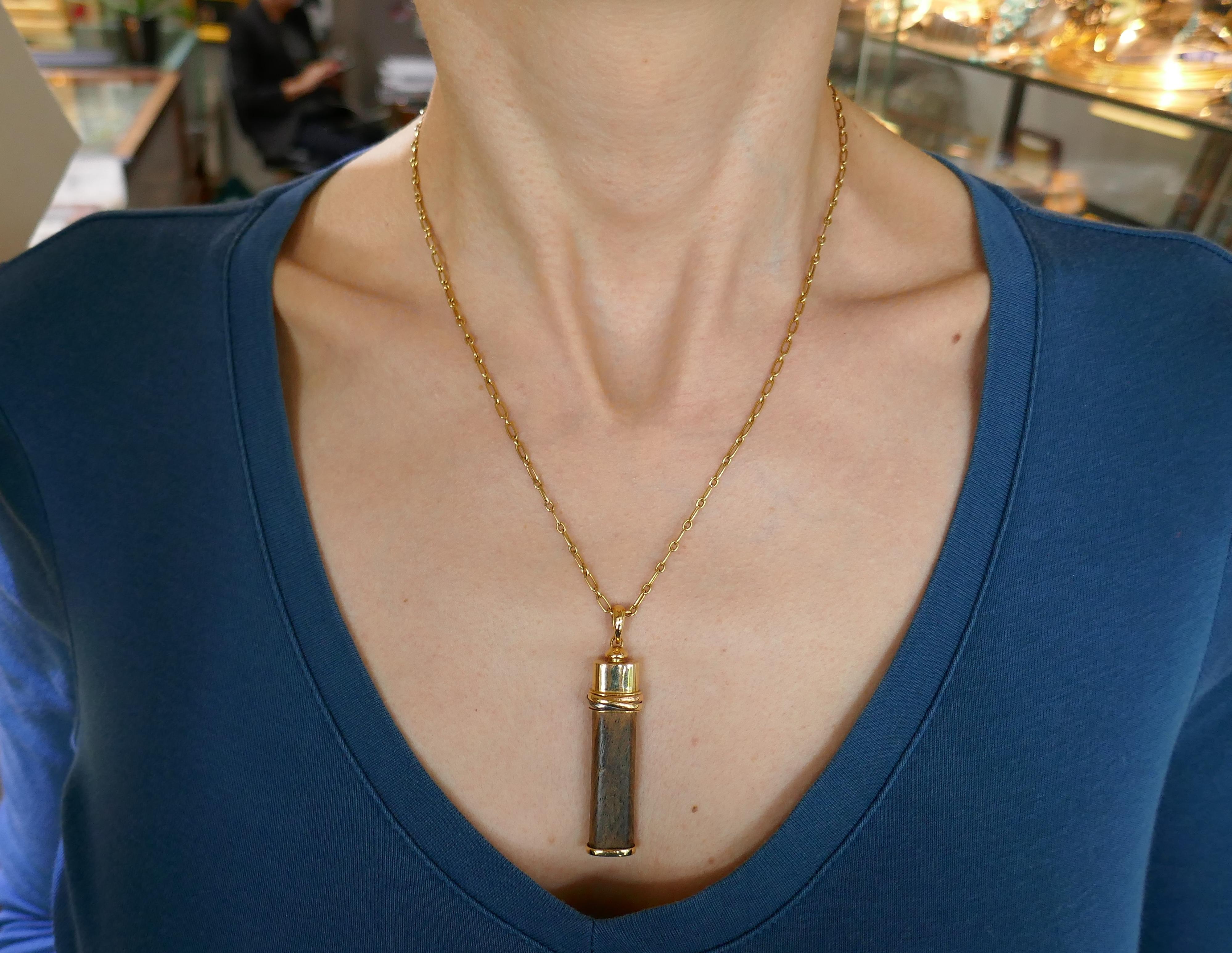 cartier touch wood pendant
