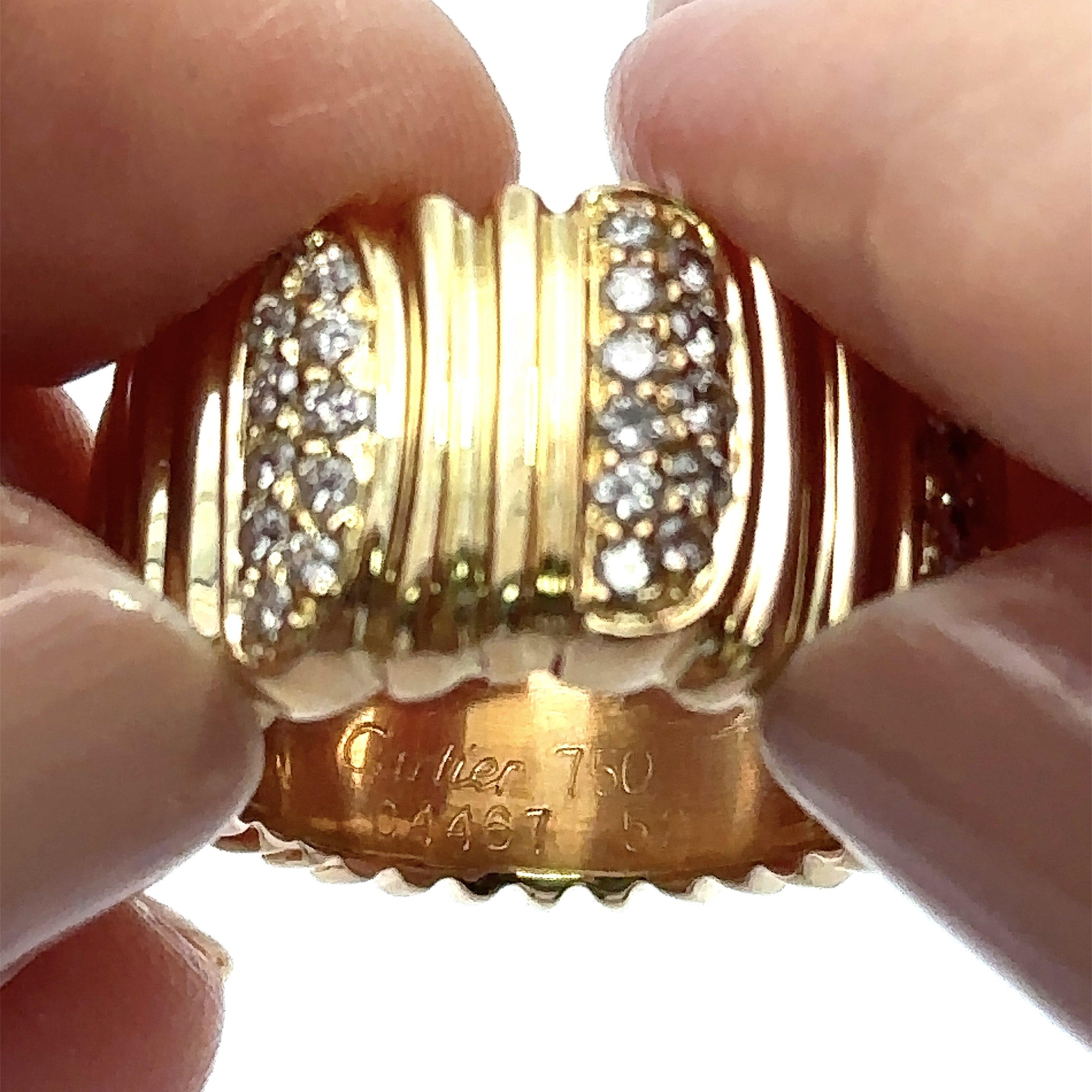 Cartier „Goldener Helm“ Texturierter Diamantring aus 18KT Gelbgold mit Diamanten im Angebot 4