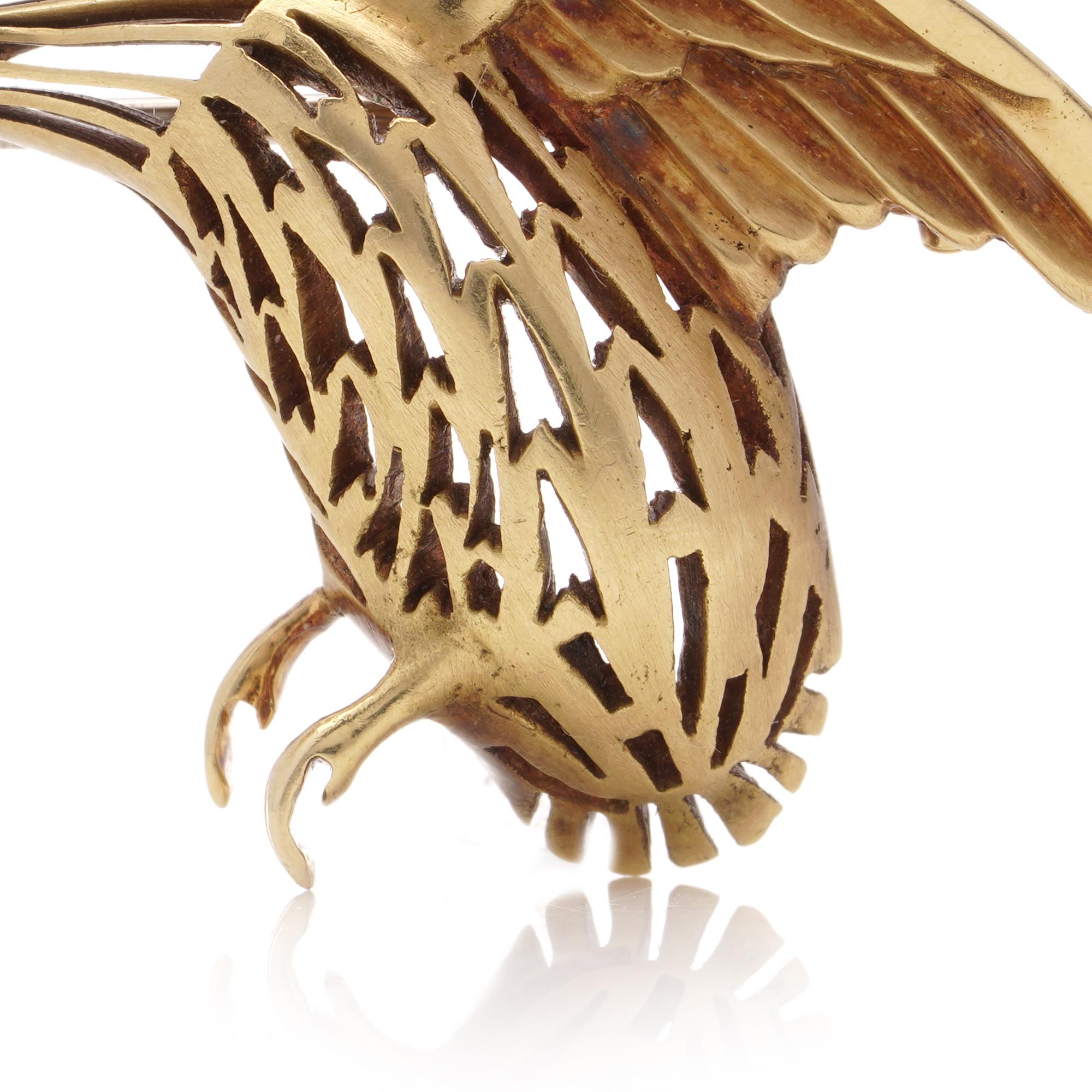 Women's or Men's CARTIER Bird Brooch in 18kt Yellow Gold For Sale