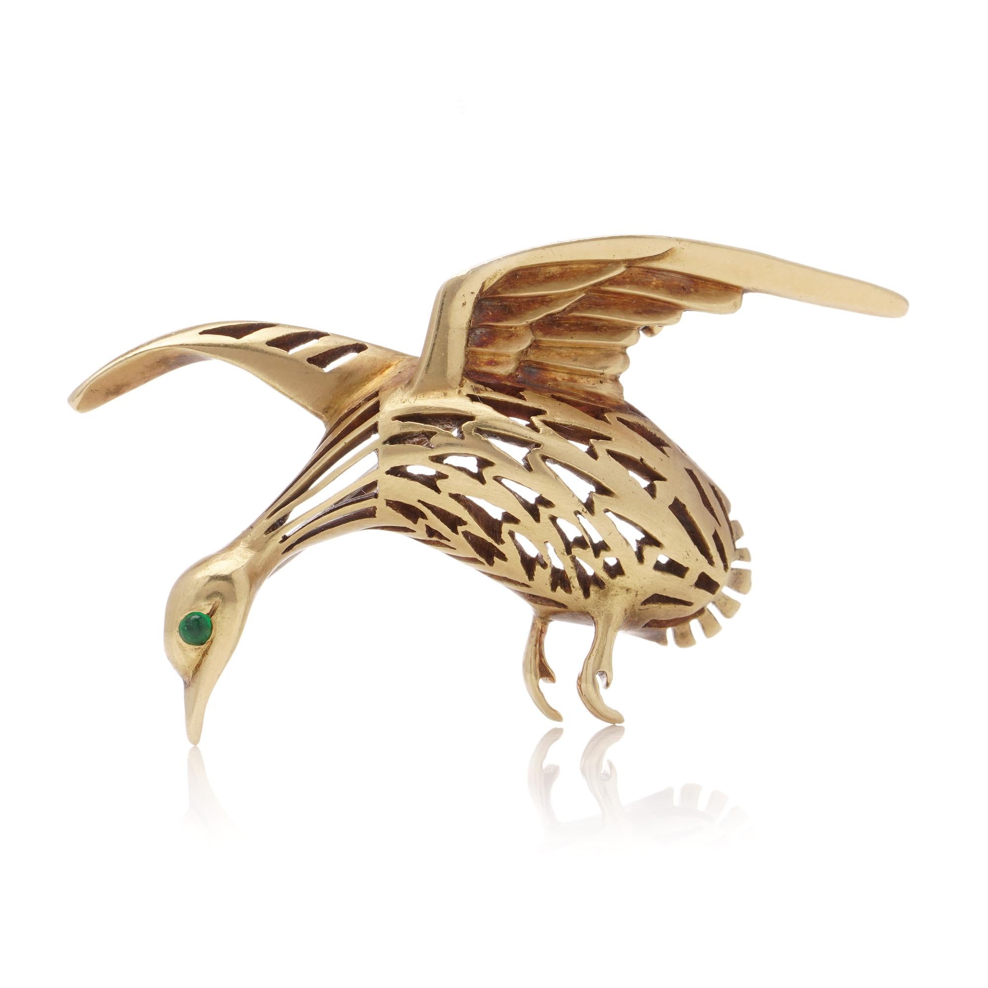 CARTIER Bird Brooch in 18kt Yellow Gold For Sale 1