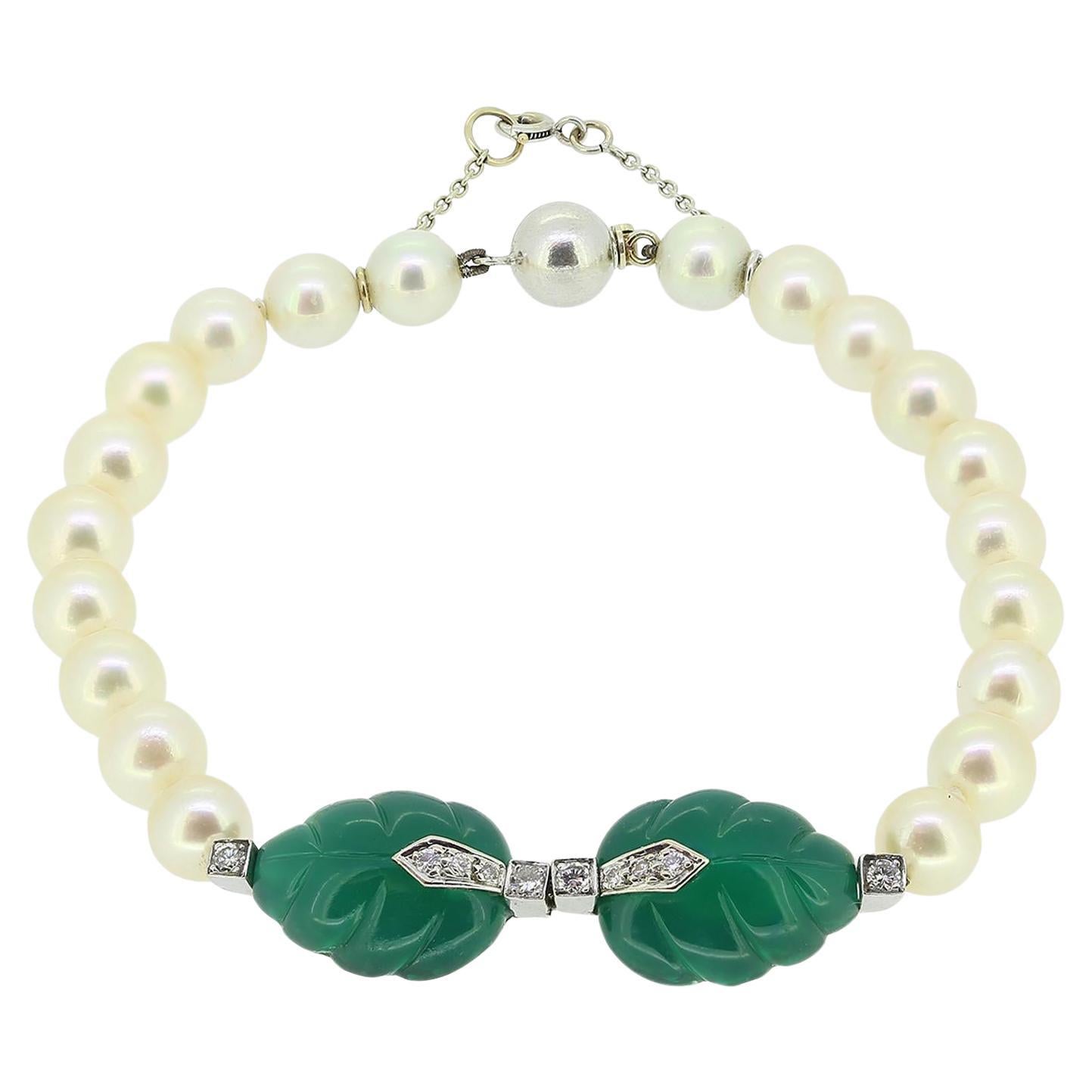 Cartier Green Chalcedony and Diamond Pearl Bracelet For Sale
