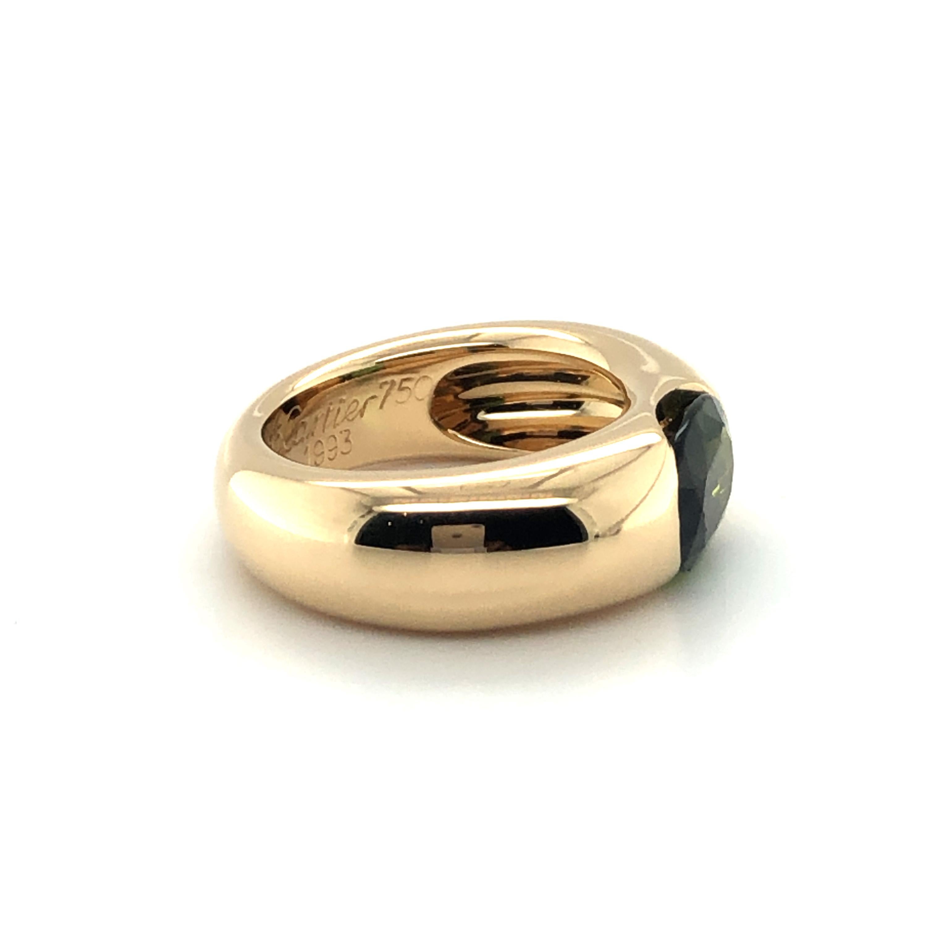 Cartier Grüner Turmalin Ring in 18 Karat Gelbgold (Ovalschliff)