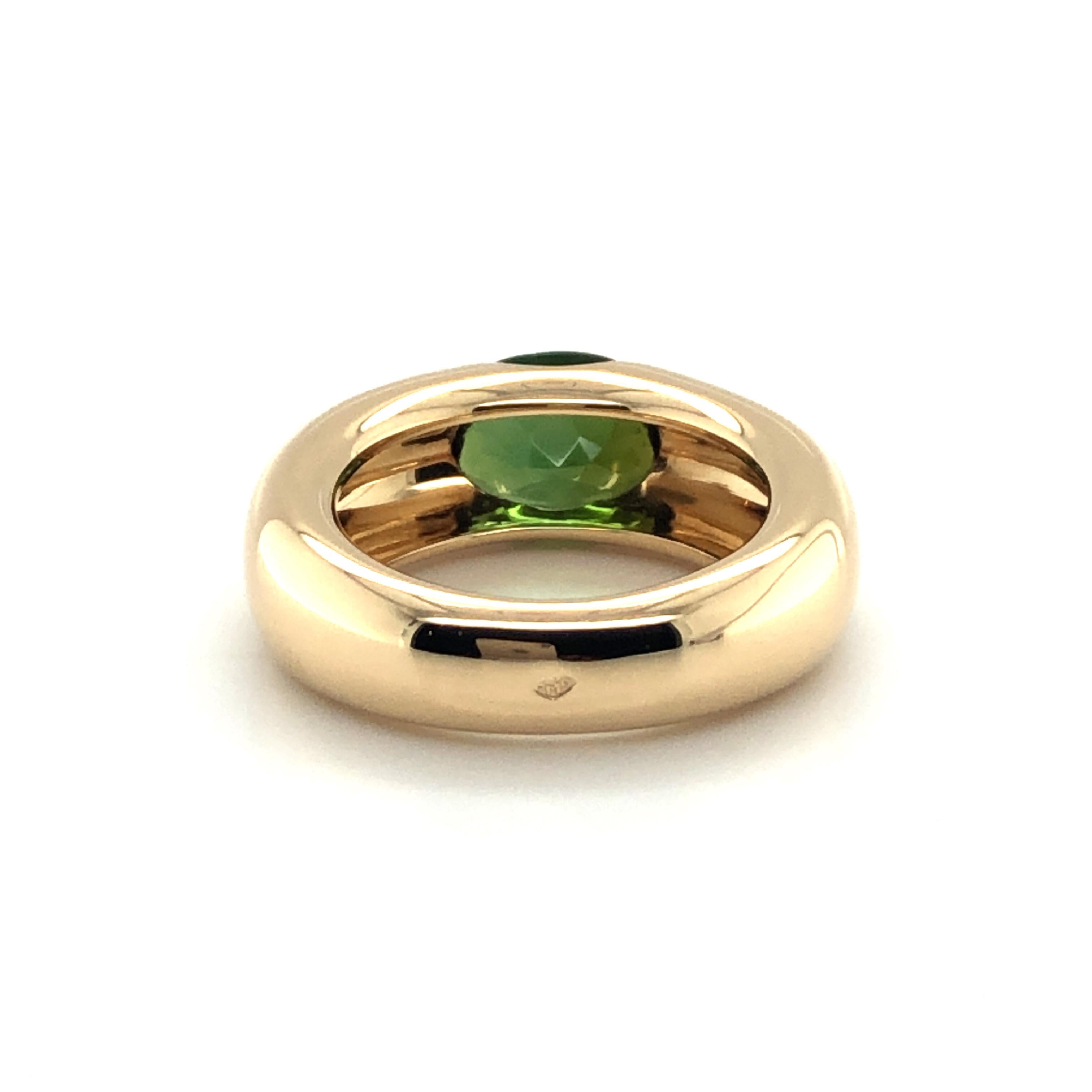 Cartier Green Tourmaline Ring in 18 Karat Yellow Gold In Good Condition In Lucerne, CH