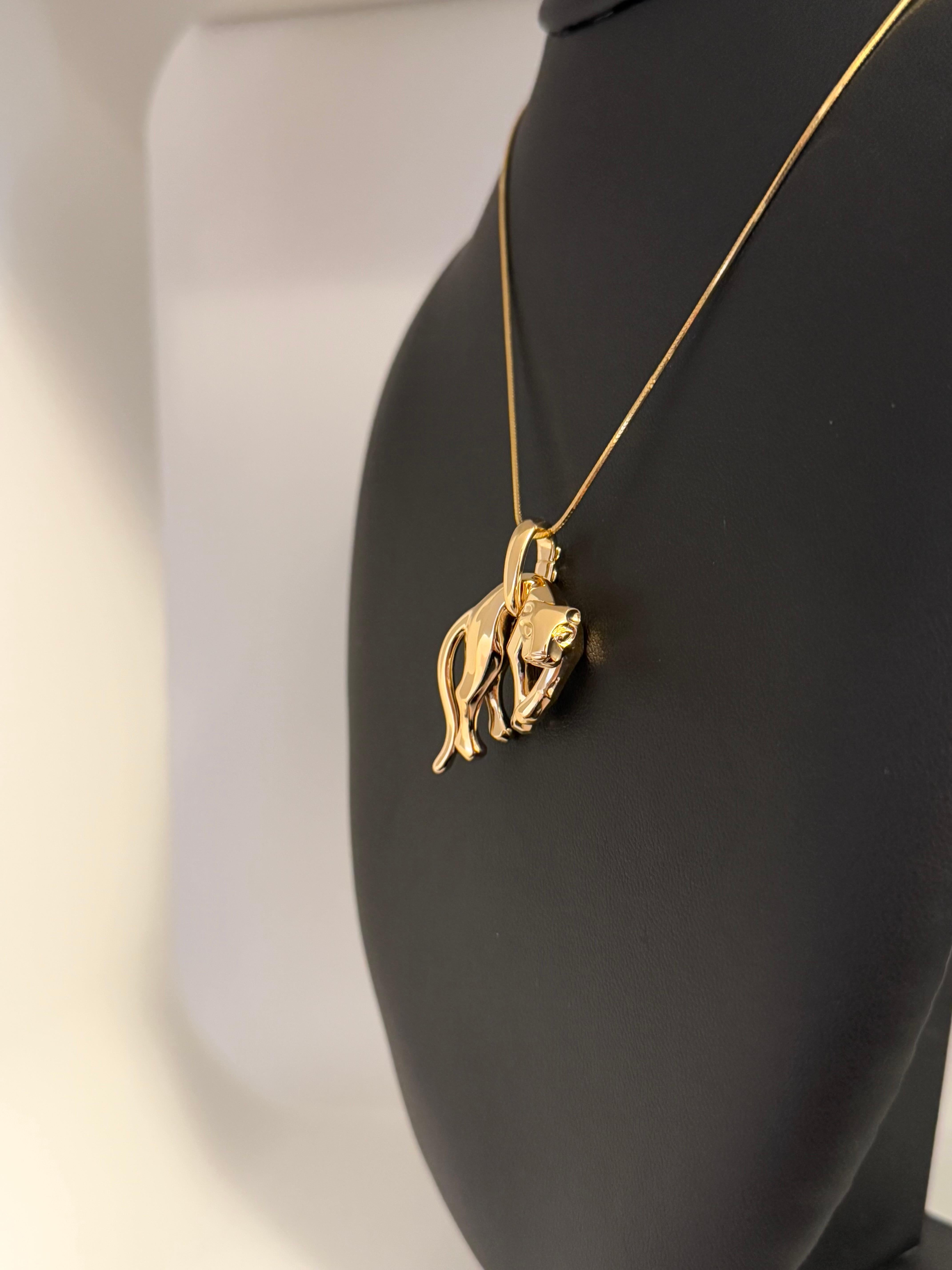 Cartier Hanging Panther 18karat Yellow Gold Pendant In Good Condition In Esch sur Alzette, Esch-sur-Alzette