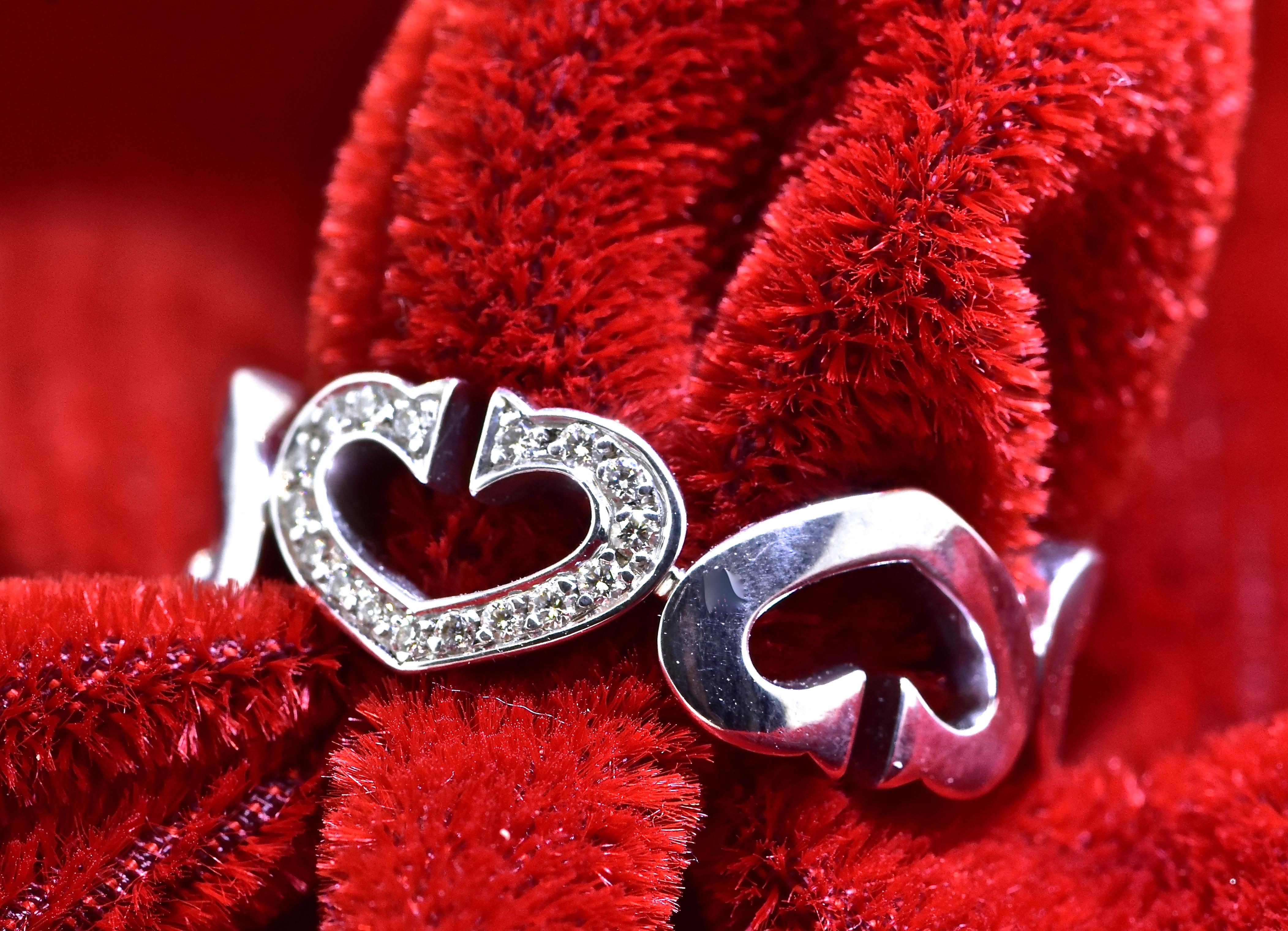 Cartier Ring aus 18 Karat Weißgold mit Herz und Symbol Diamant im Zustand „Hervorragend“ in Aspen, CO