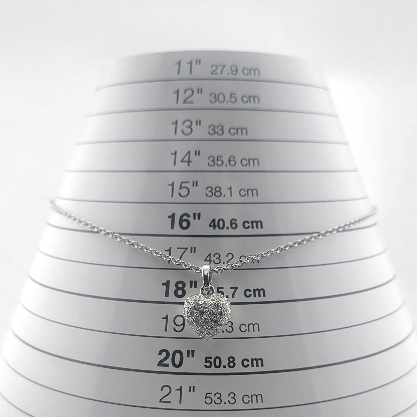 Cartier Ciondolo a forma di cuore con pavé di diamanti in oro bianco 18 carati in vendita 7