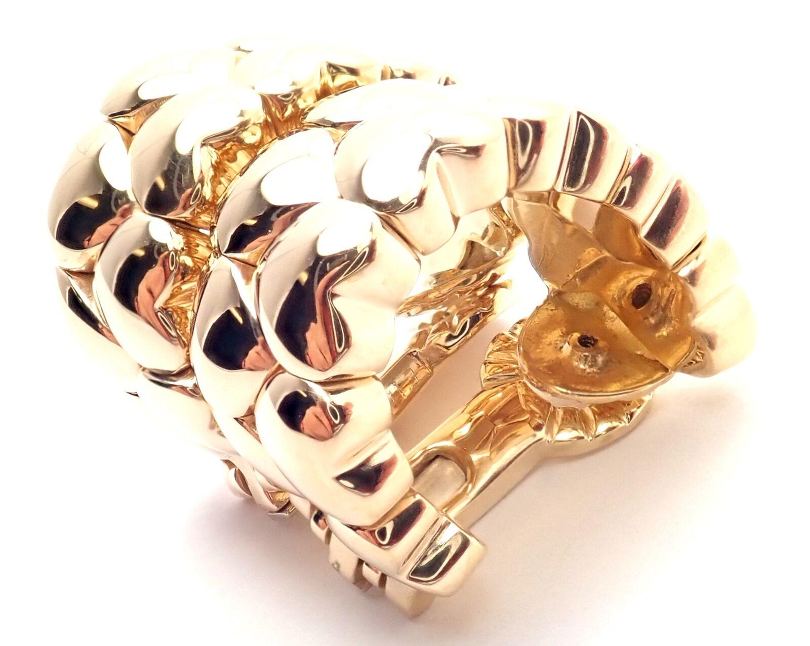 Cartier Double Heart Shaped Yellow Gold Hoop Earrings For Sale 1