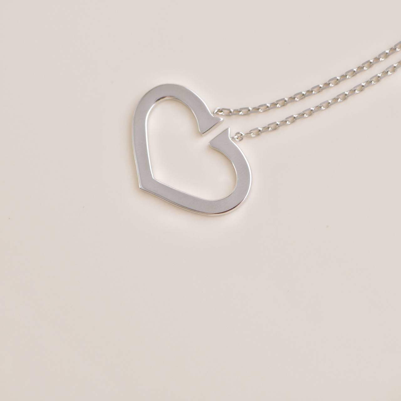 Collar Colgante Cartier Corazones y Símbolos Gran Diamante Oro Blanco 18k en venta 2