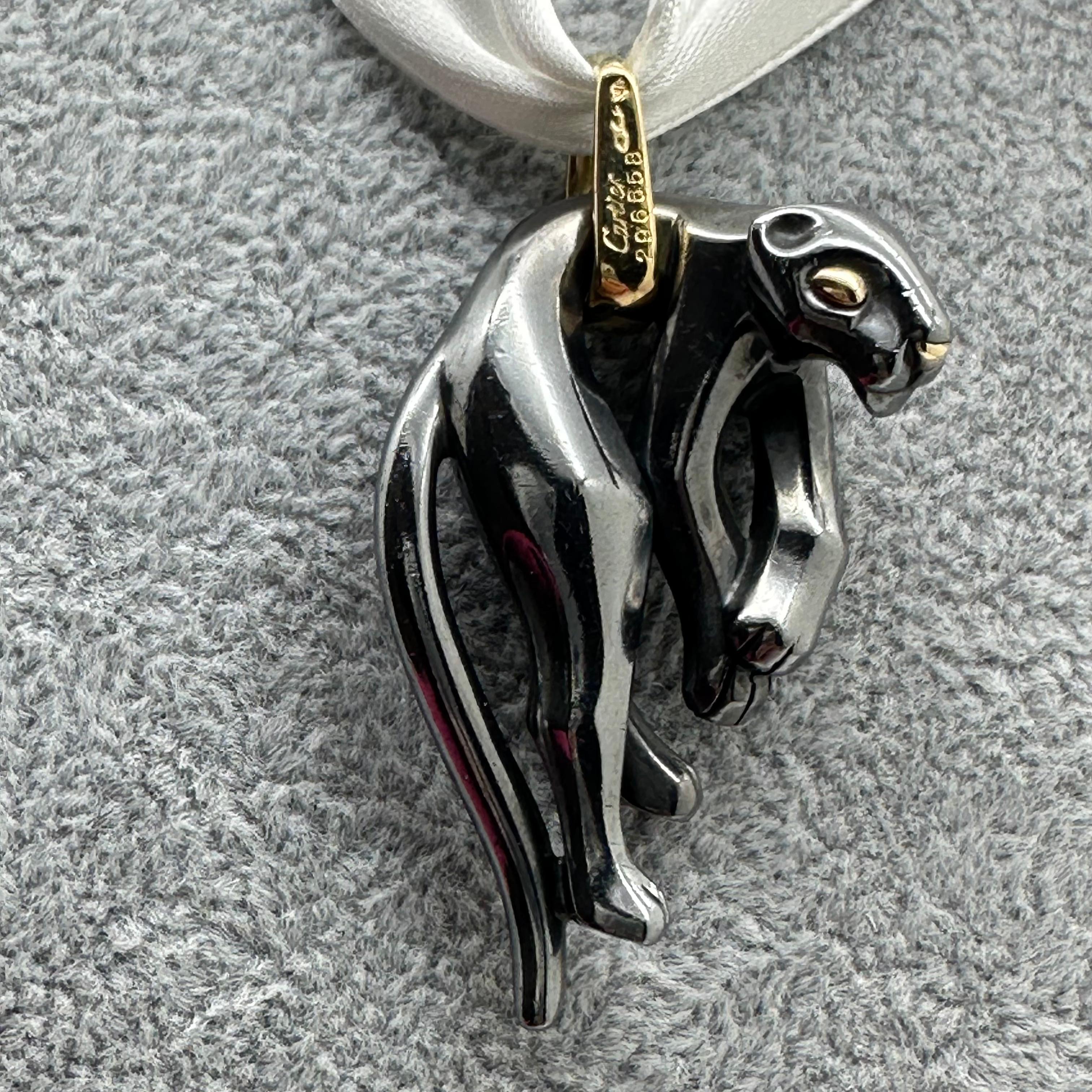 CARTIER Panther-Anhänger aus 18 Karat Gelbgold mit Hämatit und Panther groß 1