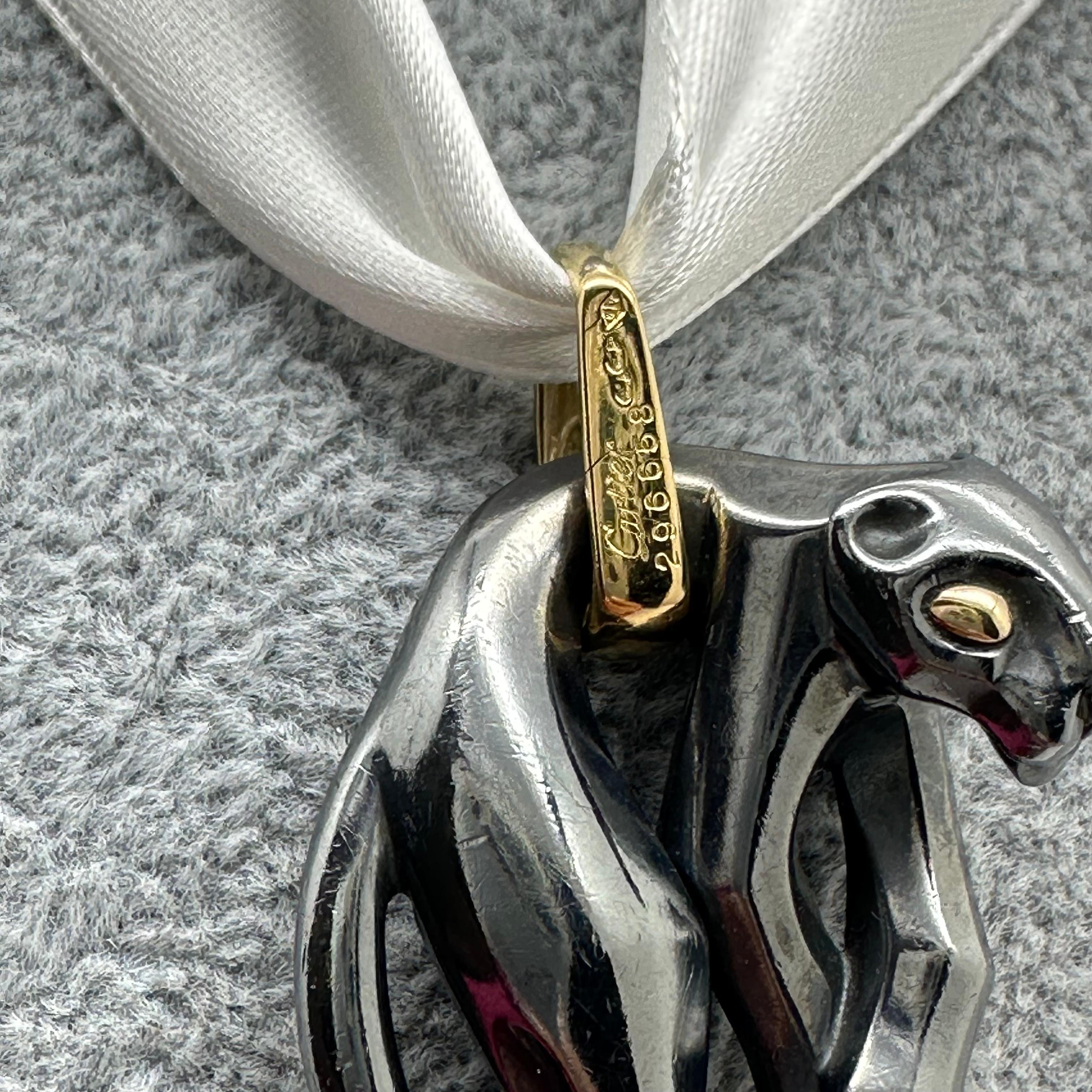 CARTIER Panther-Anhänger aus 18 Karat Gelbgold mit Hämatit und Panther groß 2