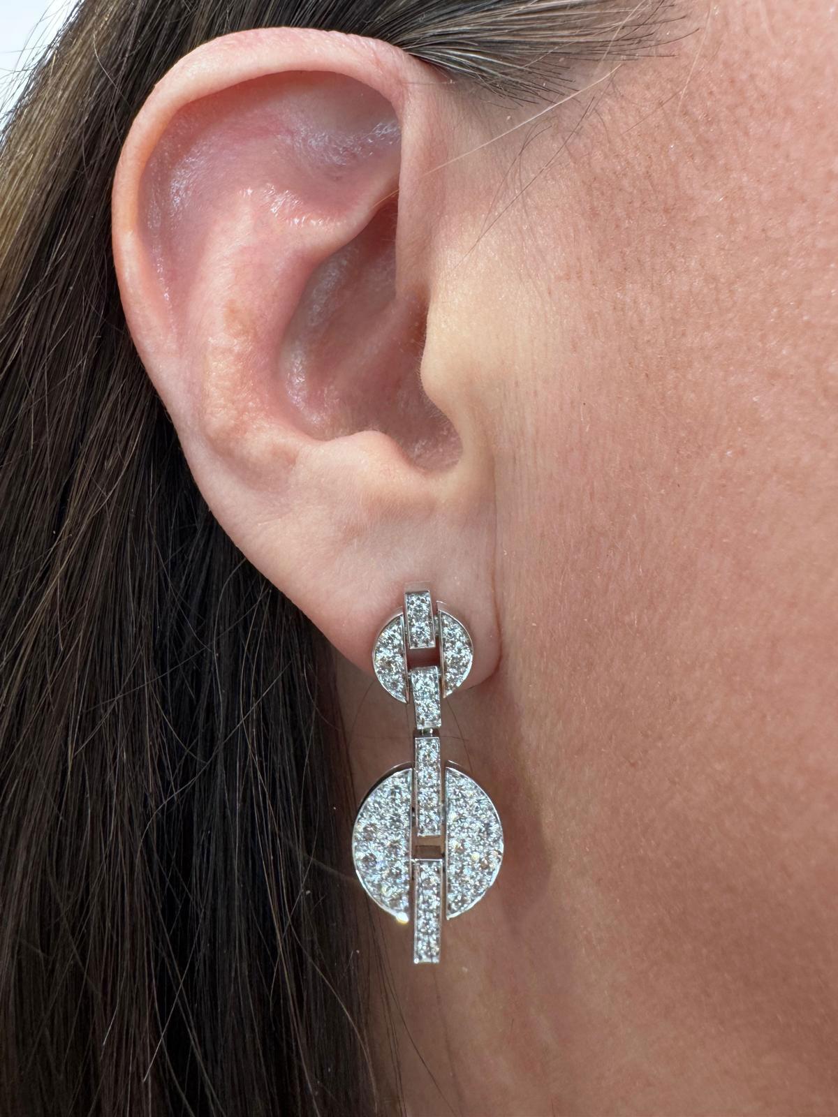 Orecchini a pendente con diamanti Cartier Himalia in vendita 2