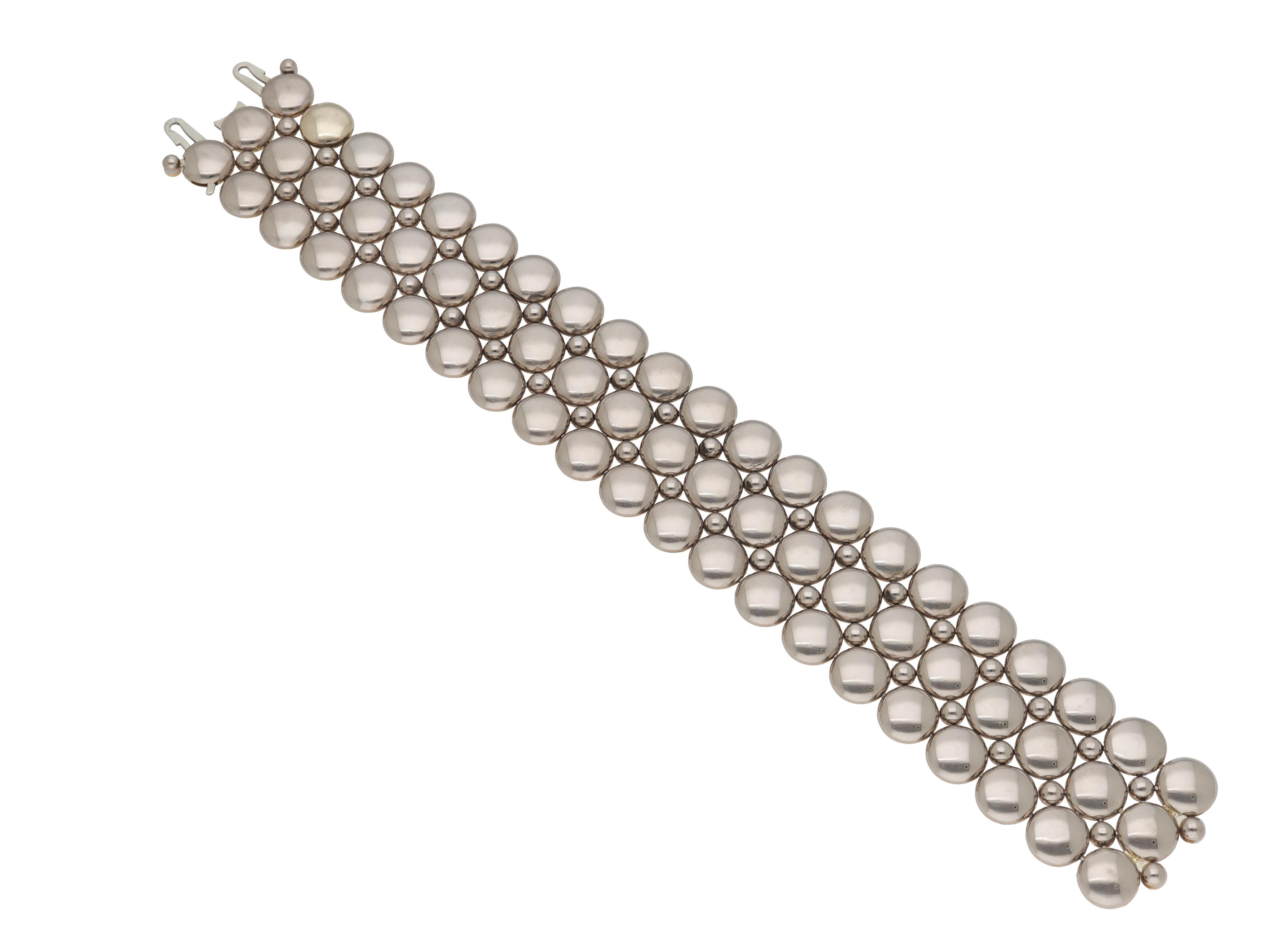 Cartier Honeymoon Reversible Bracelet 18 Kt Yellow and White Gold. For Sale 3
