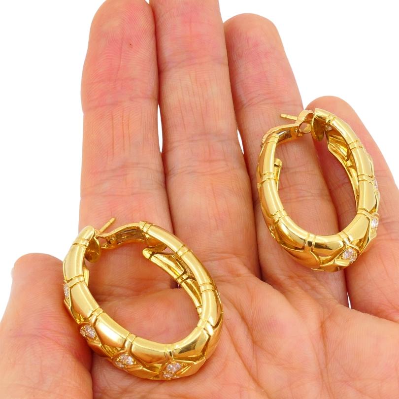 Cartier Hoop Earrings Diamond  18k Gold Triangular Pattern For Sale 6