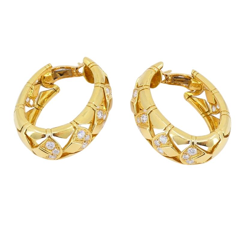 Cartier Hoop Earrings Diamond  18k Gold Triangular Pattern For Sale 7